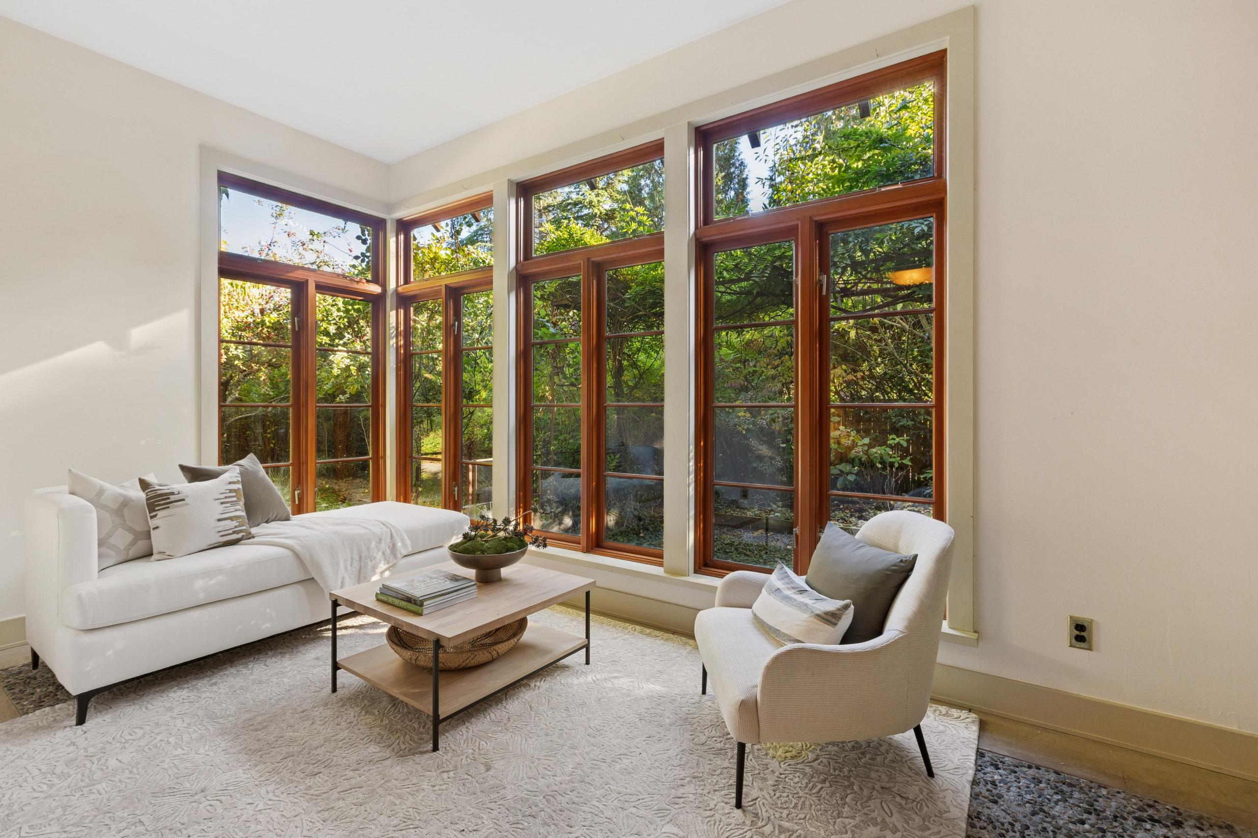 947 22nd Street, West Vancouver listing image