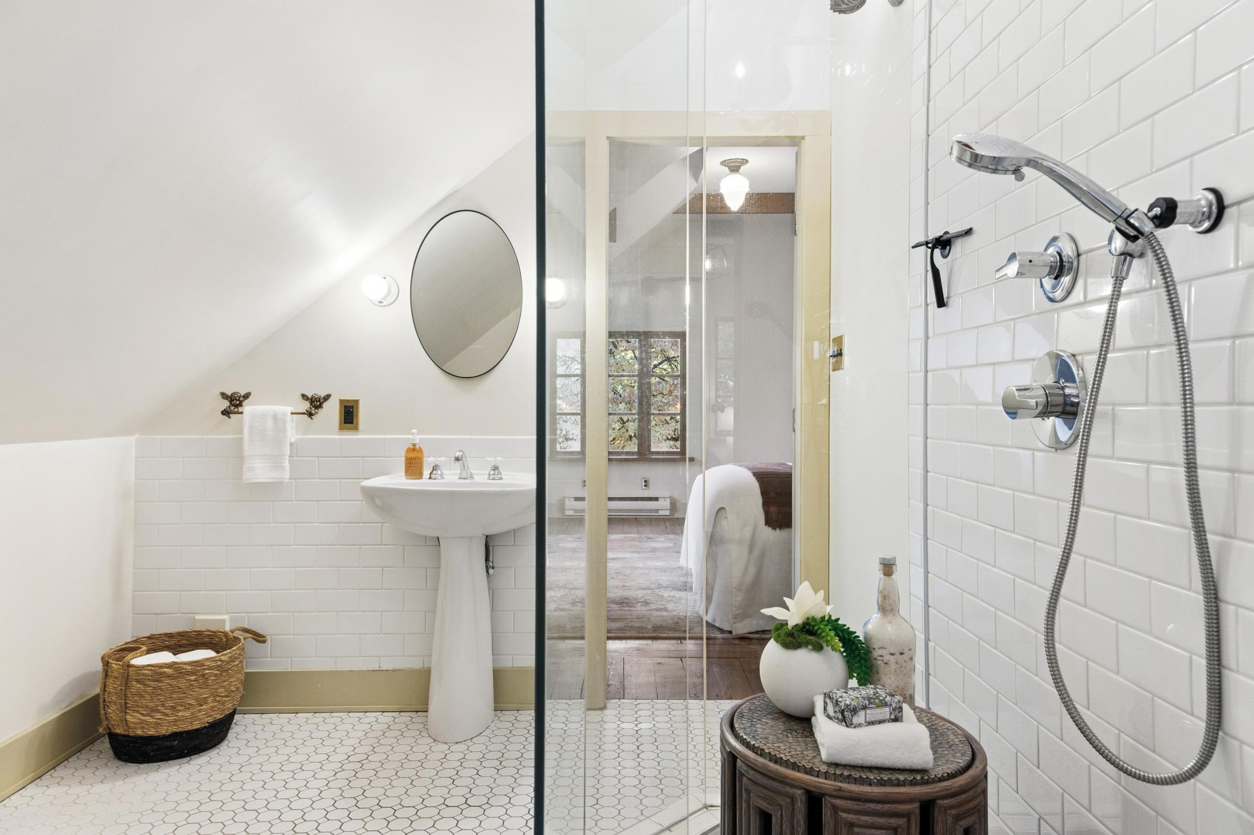 947 22nd Street, West Vancouver listing image