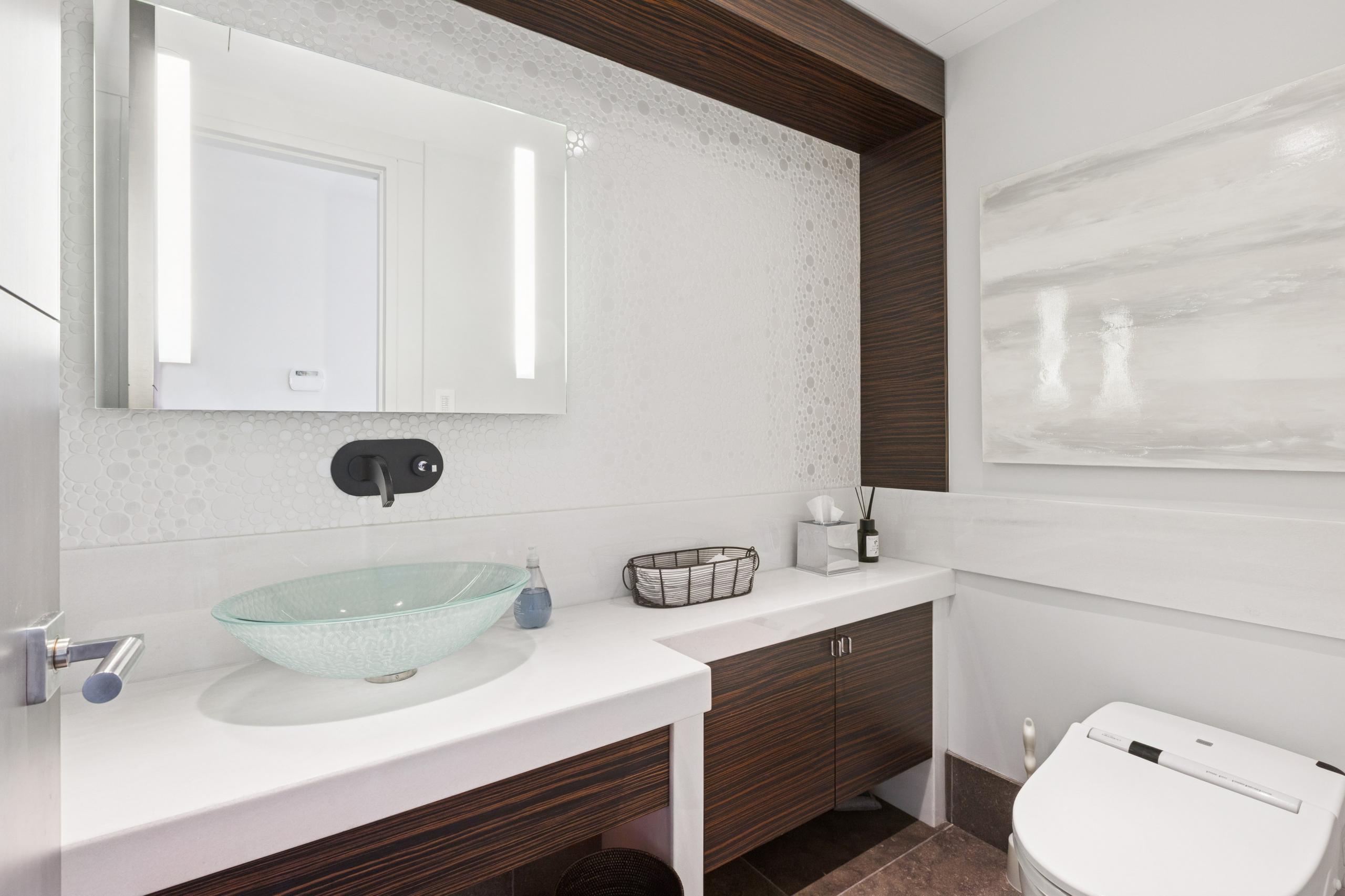 9-2250 Bellevue Avenue, West Vancouver listing image