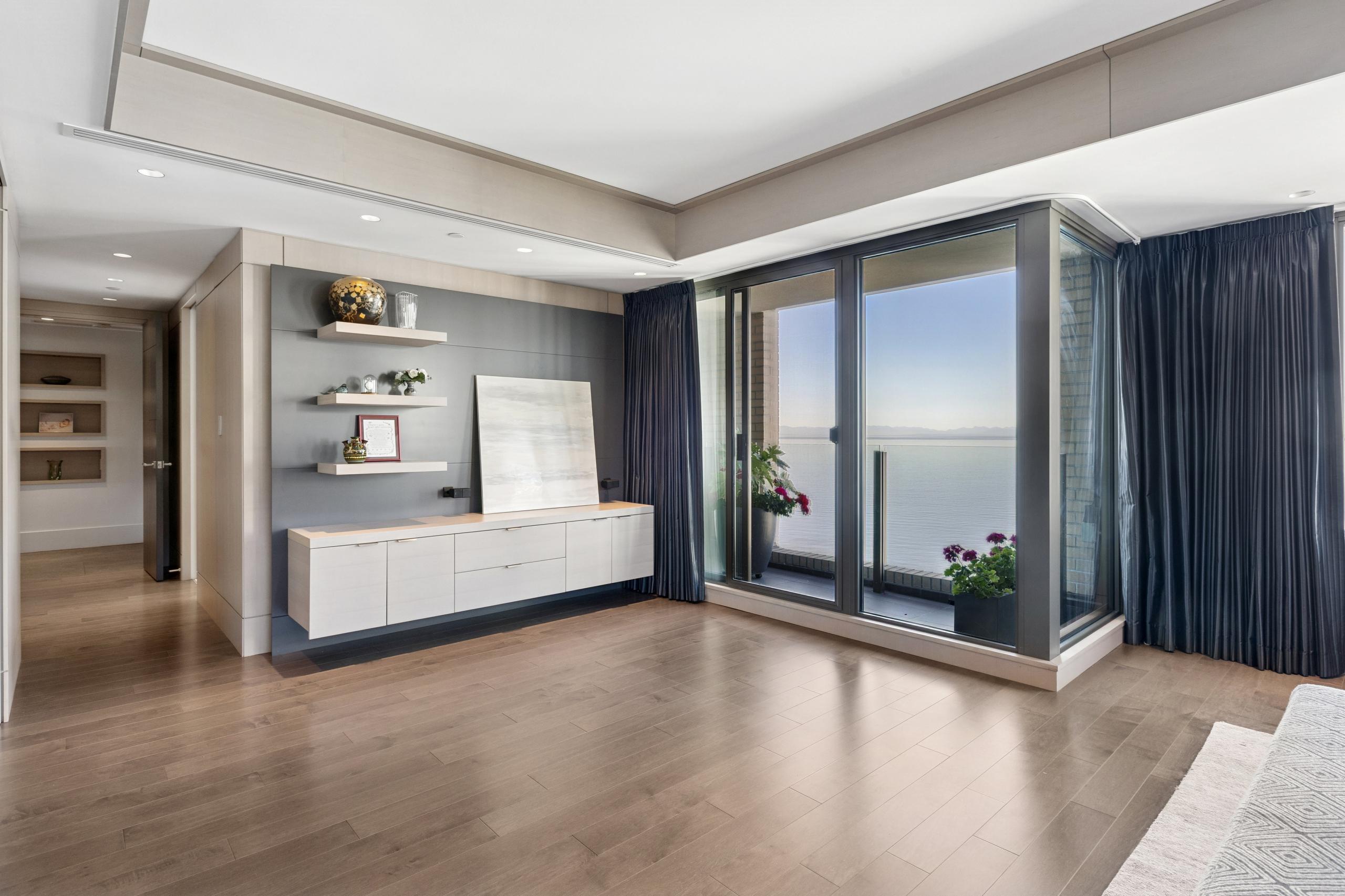 9-2250 Bellevue Avenue, West Vancouver listing image