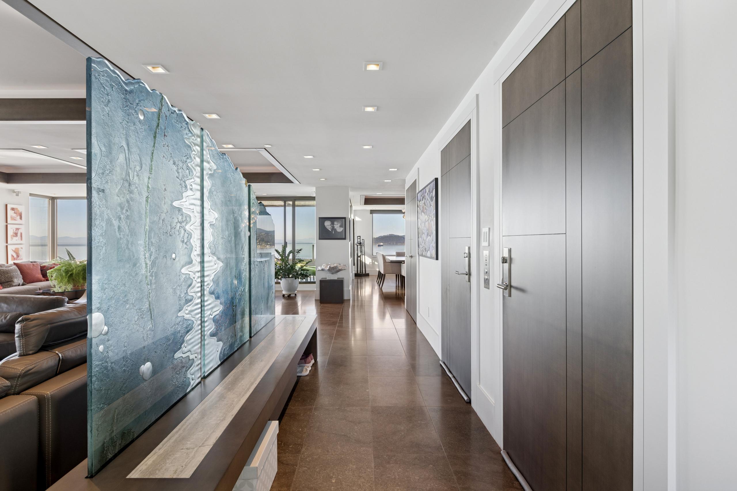 9-2250 Bellevue Avenue, West Vancouver listing image