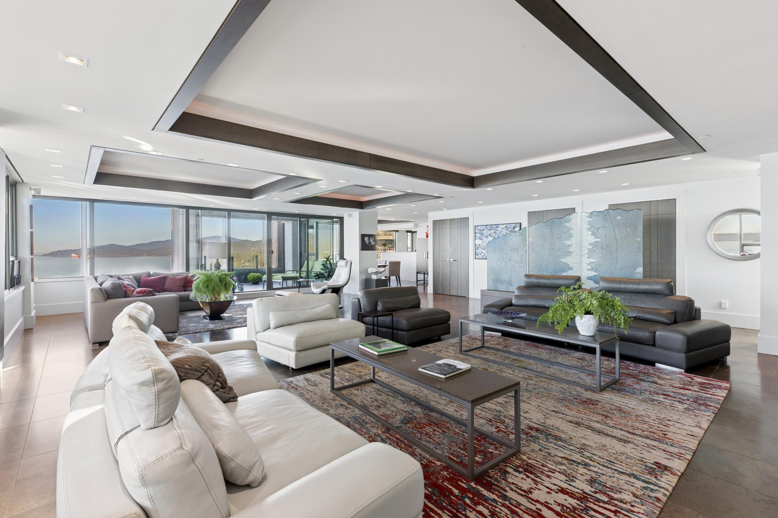 9-2250 Bellevue Avenue, West Vancouver listing image