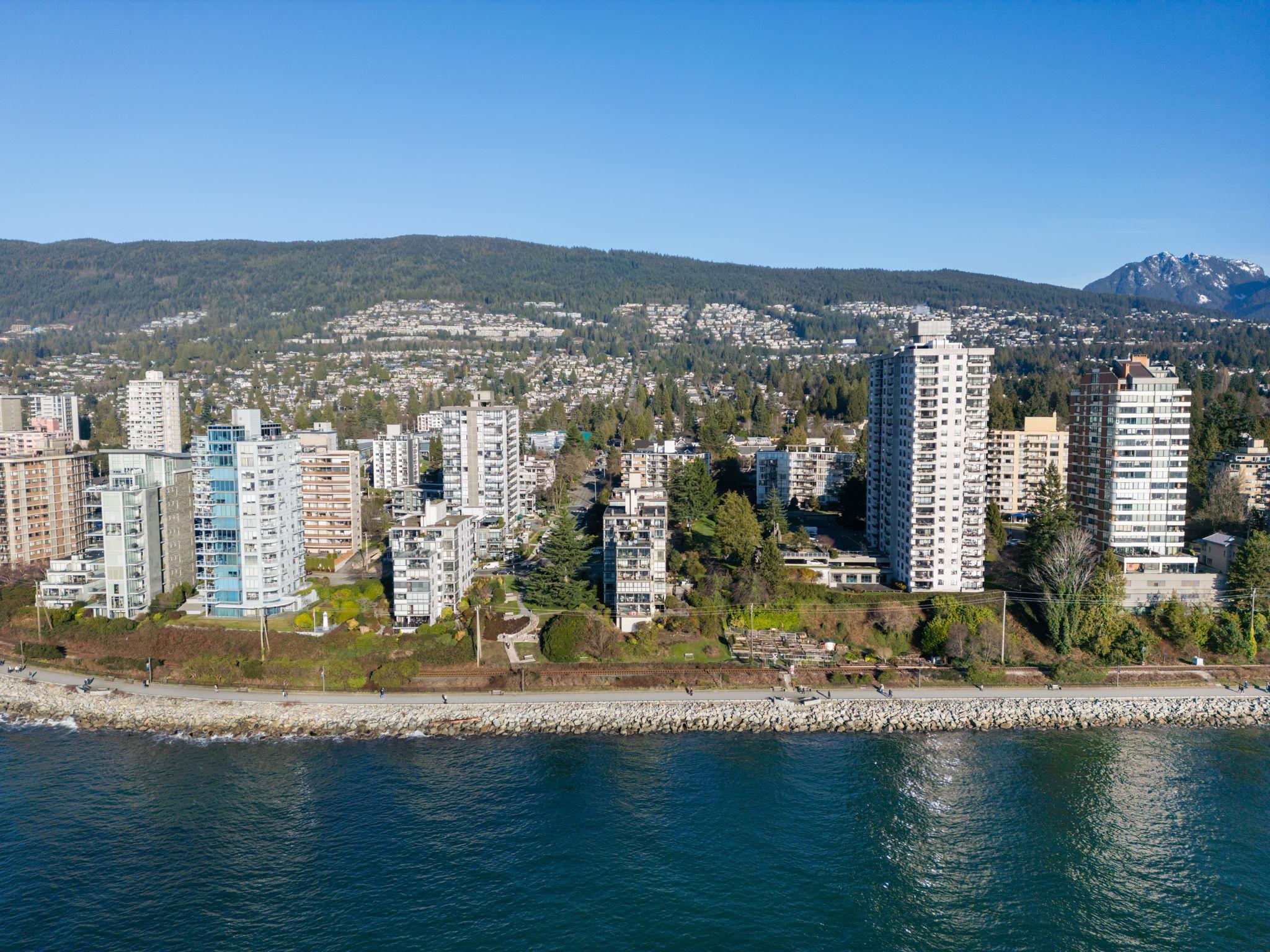 502-2090 Argyle Avenue, West Vancouver listing image