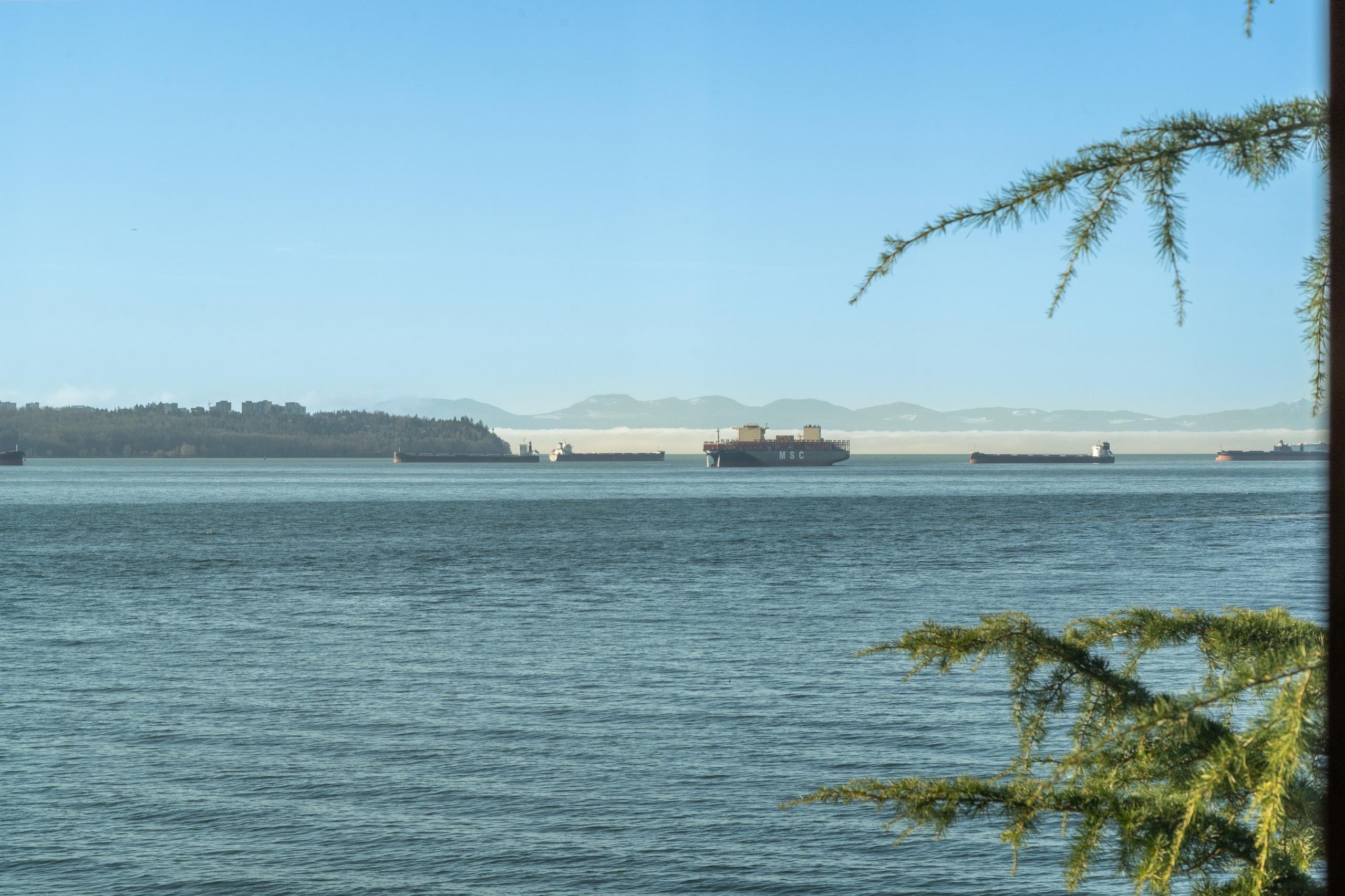 502-2090 Argyle Avenue, West Vancouver listing image