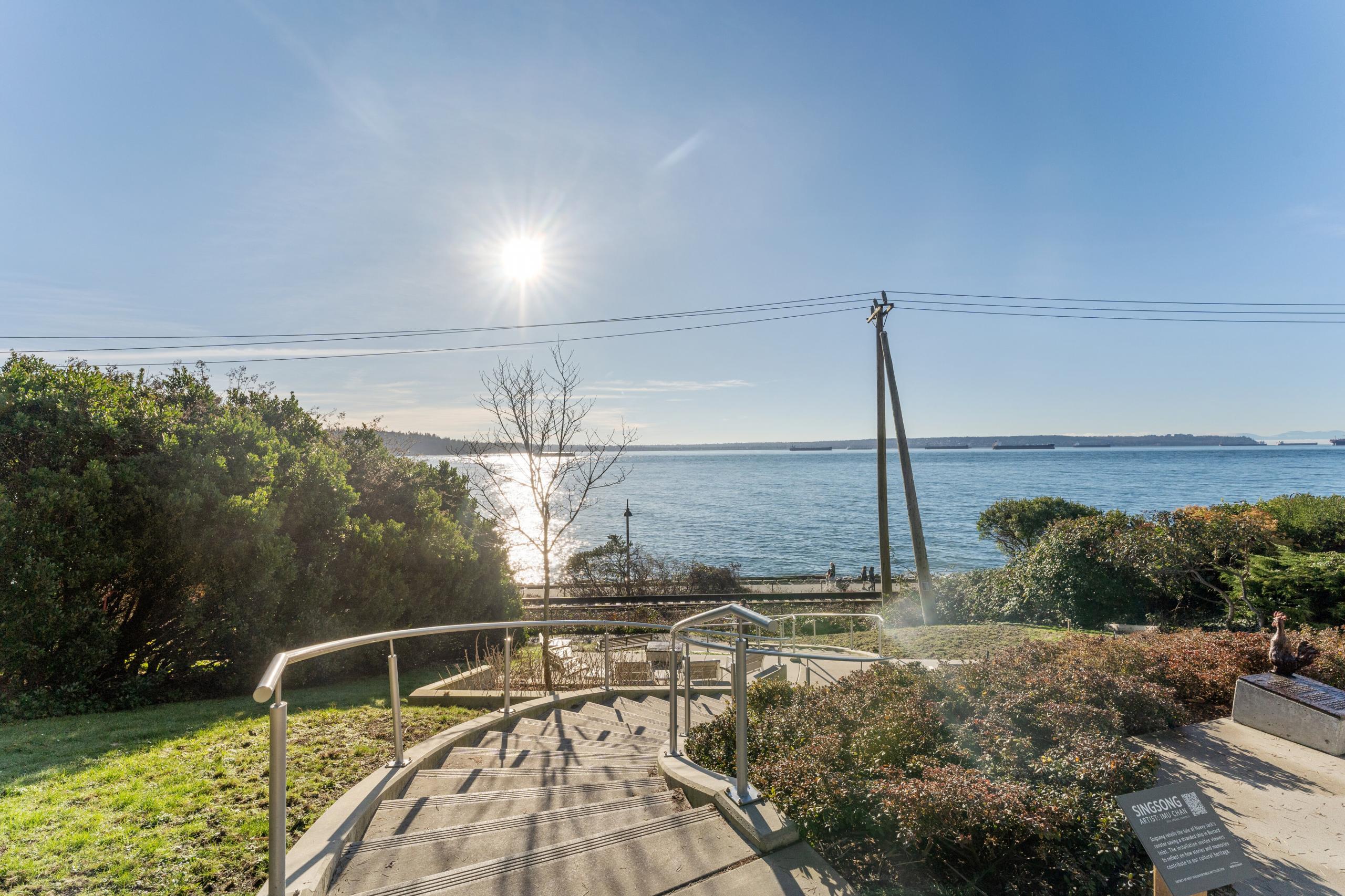 502-2090 Argyle Avenue, West Vancouver listing image