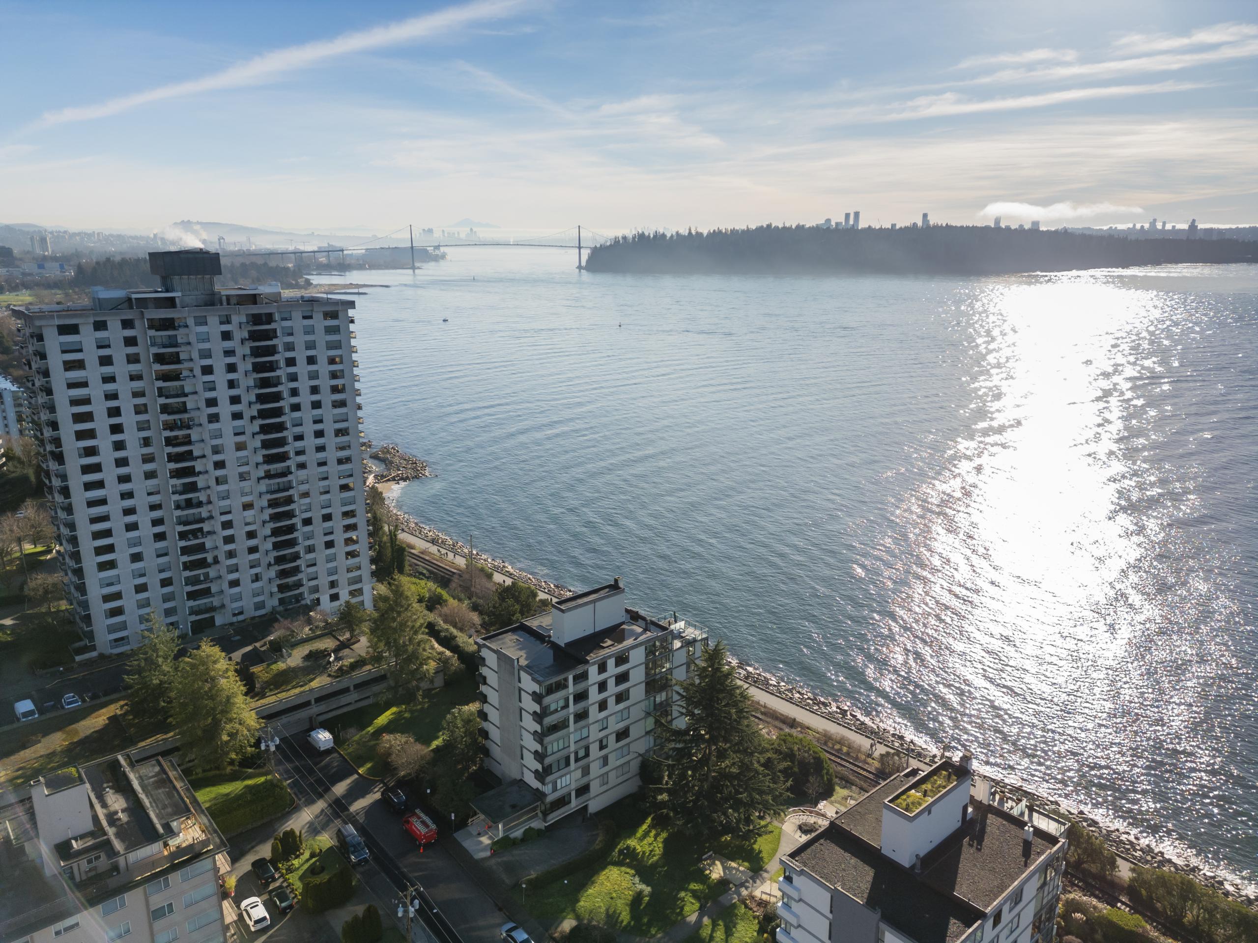 502-2090 Argyle Avenue, West Vancouver listing image