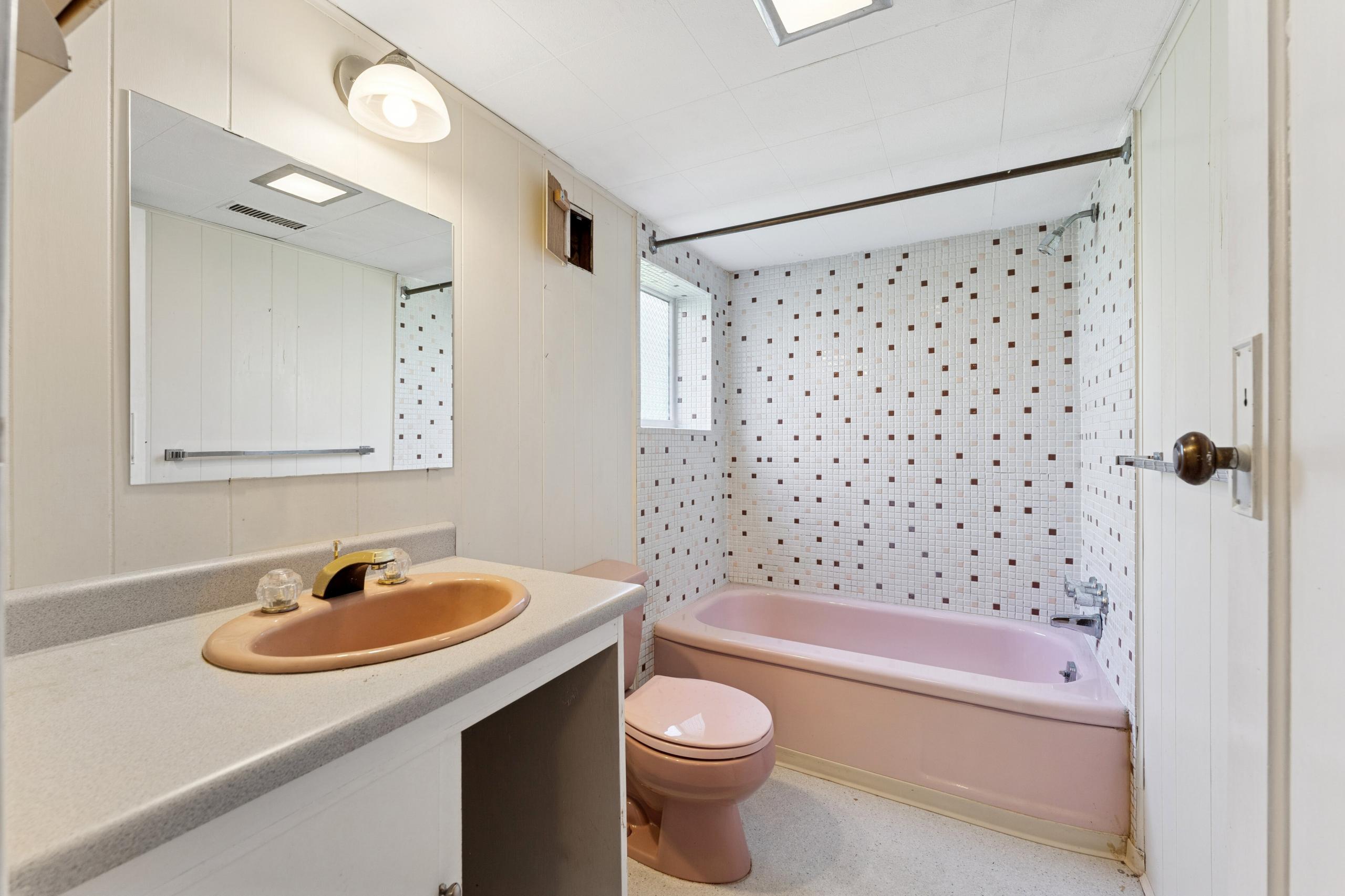 1531 Inglewood Avenue, West Vancouver listing image