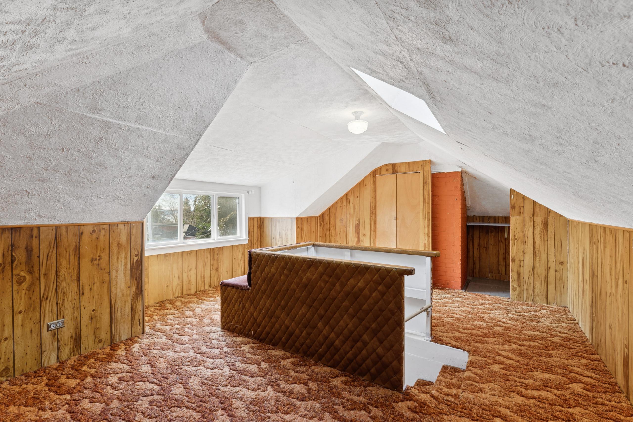 1531 Inglewood Avenue, West Vancouver listing image