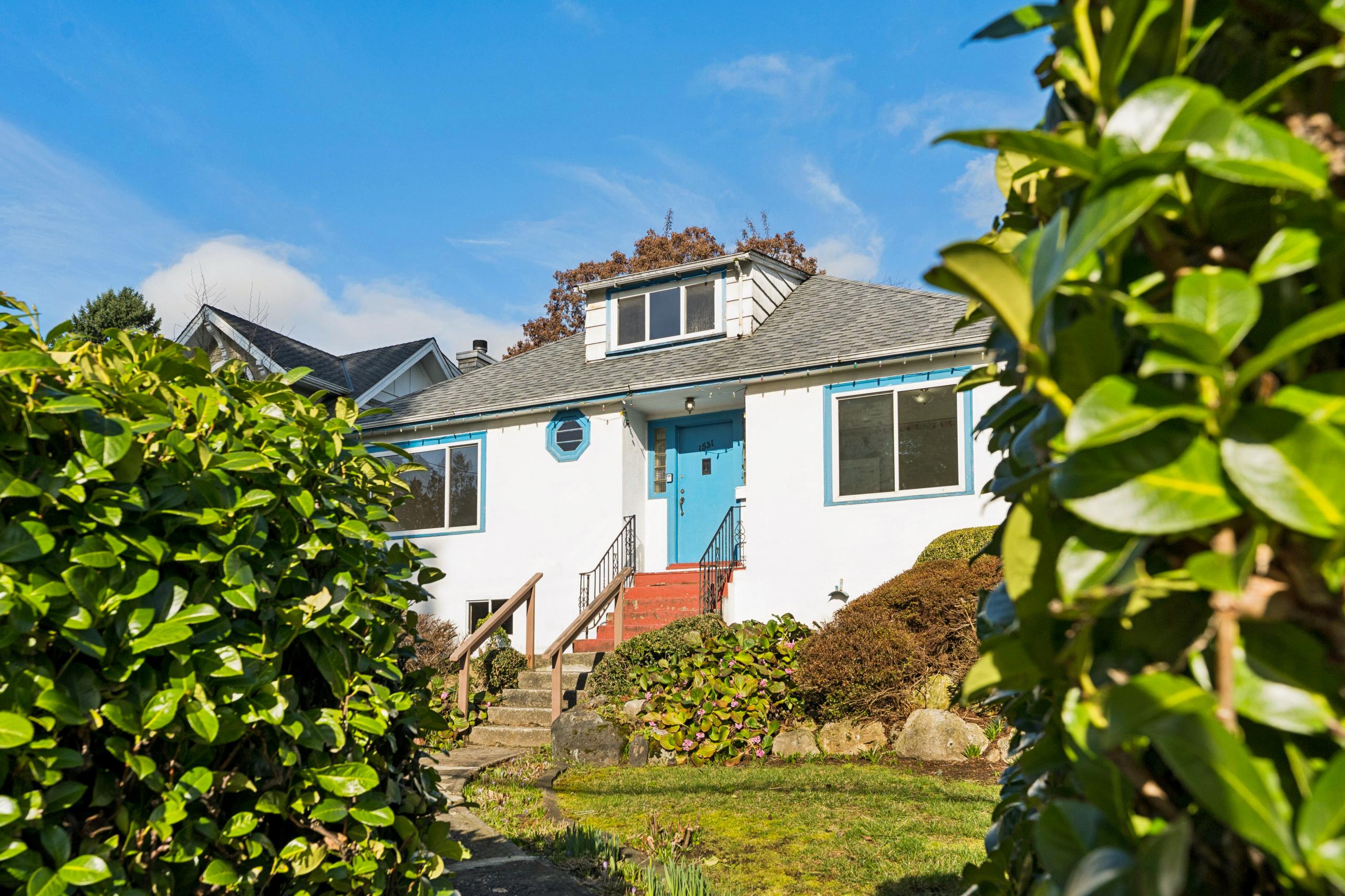 1531 Inglewood Avenue, West Vancouver listing image