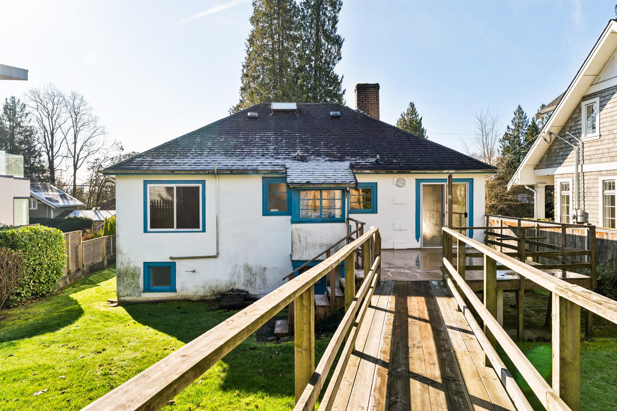 1531 Inglewood Avenue, West Vancouver listing image