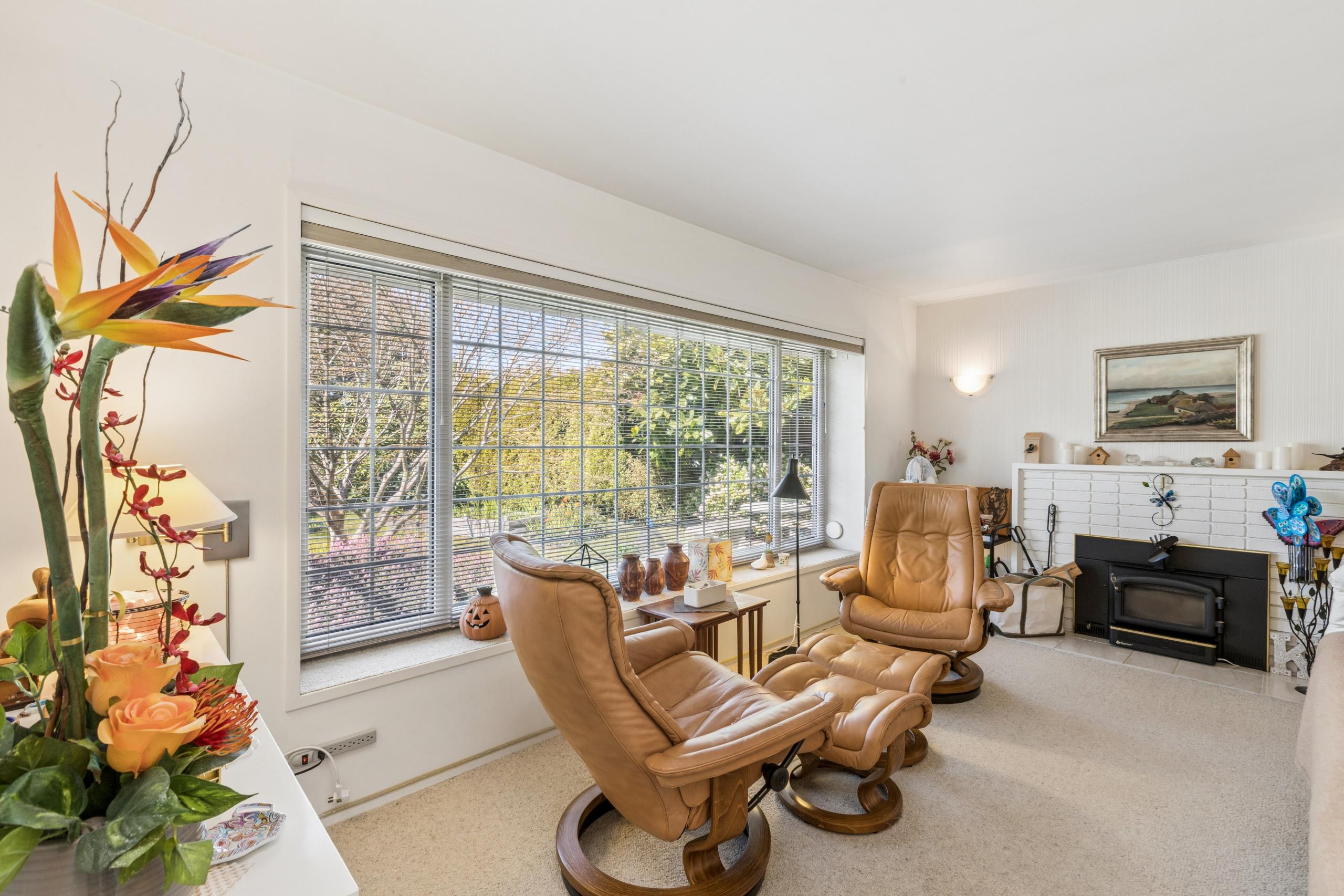 1222 Rosewood Crescent, North Vancouver listing image