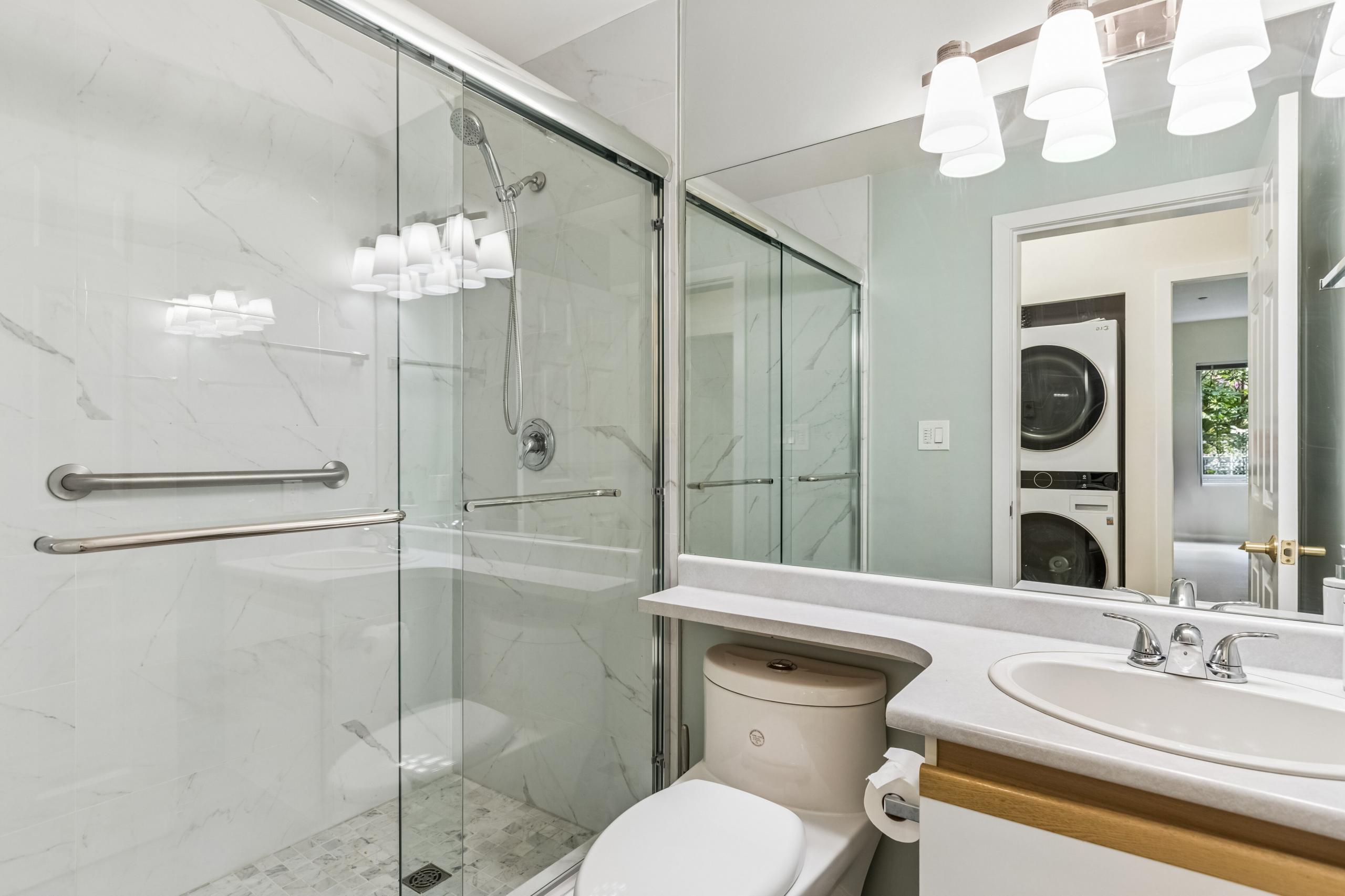 105-843 22nd Street, West Vancouver listing image