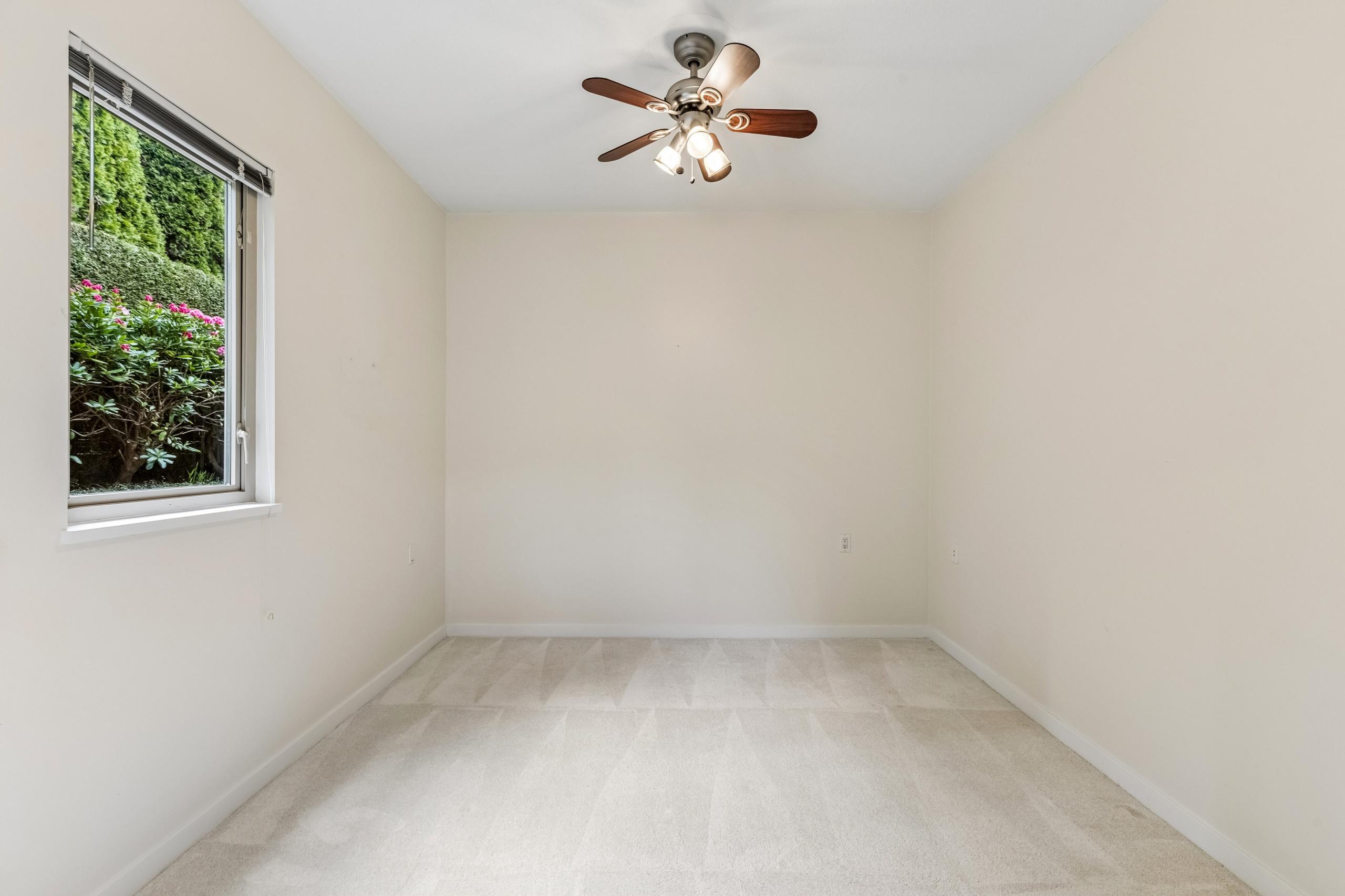105-843 22nd Street, West Vancouver listing image