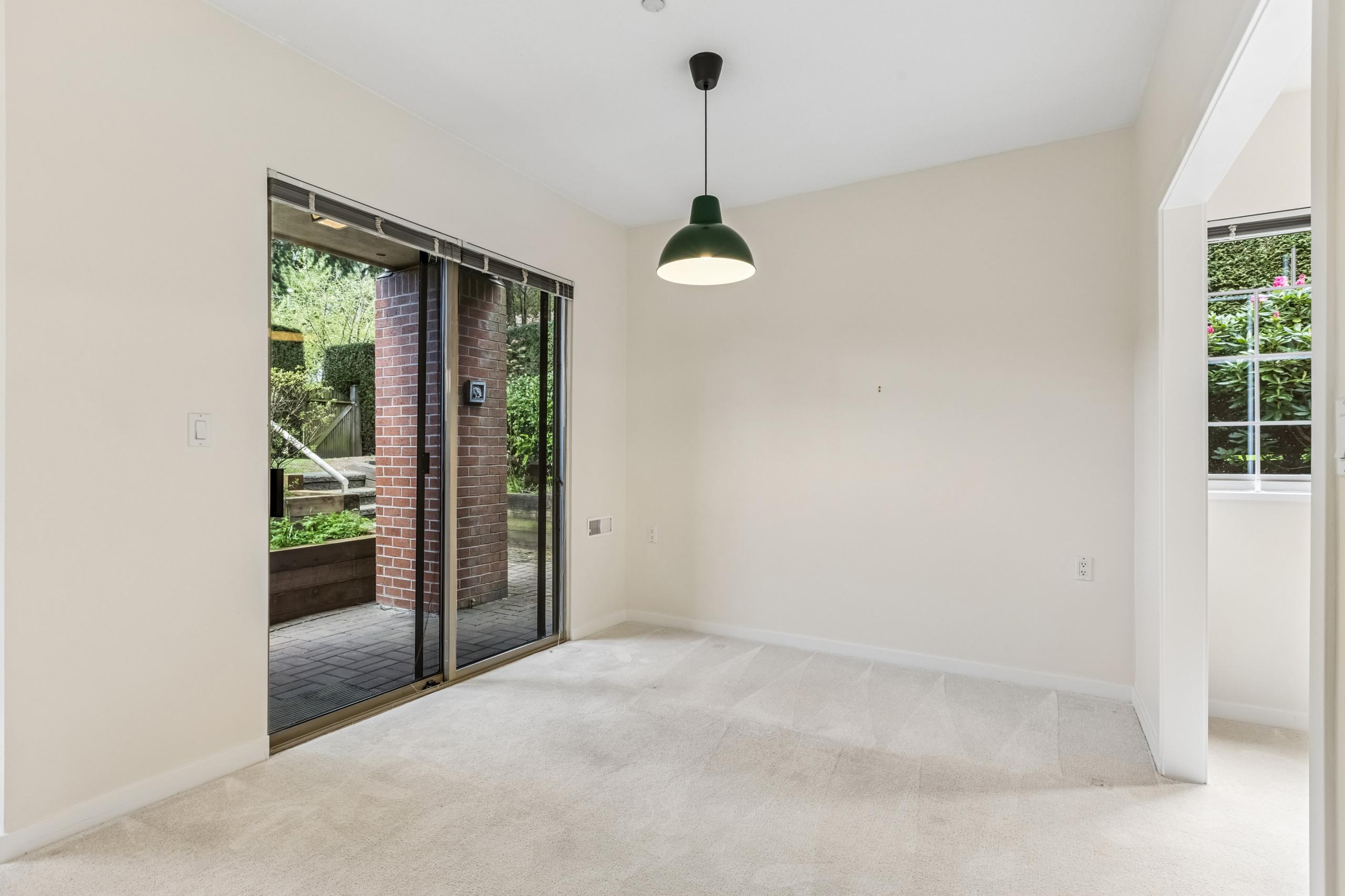 105-843 22nd Street, West Vancouver listing image