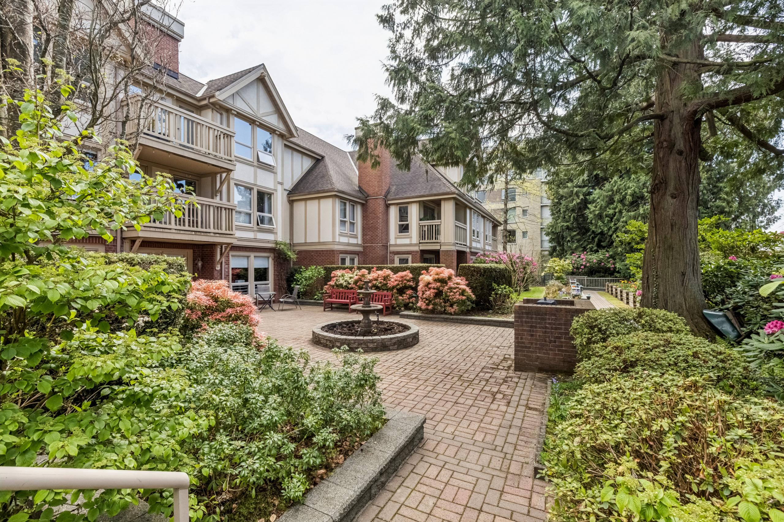 105-843 22nd Street, West Vancouver listing image