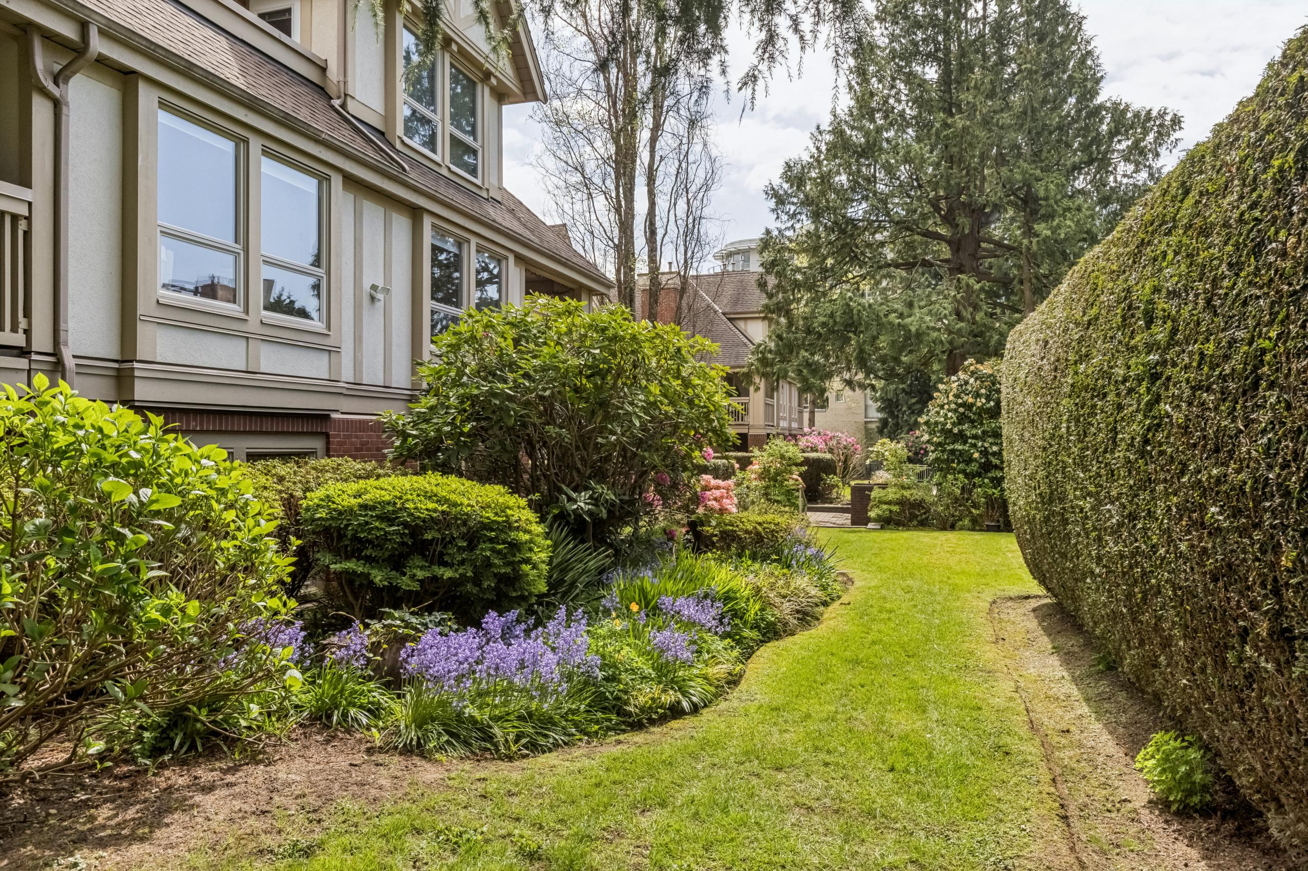 105-843 22nd Street, West Vancouver listing image