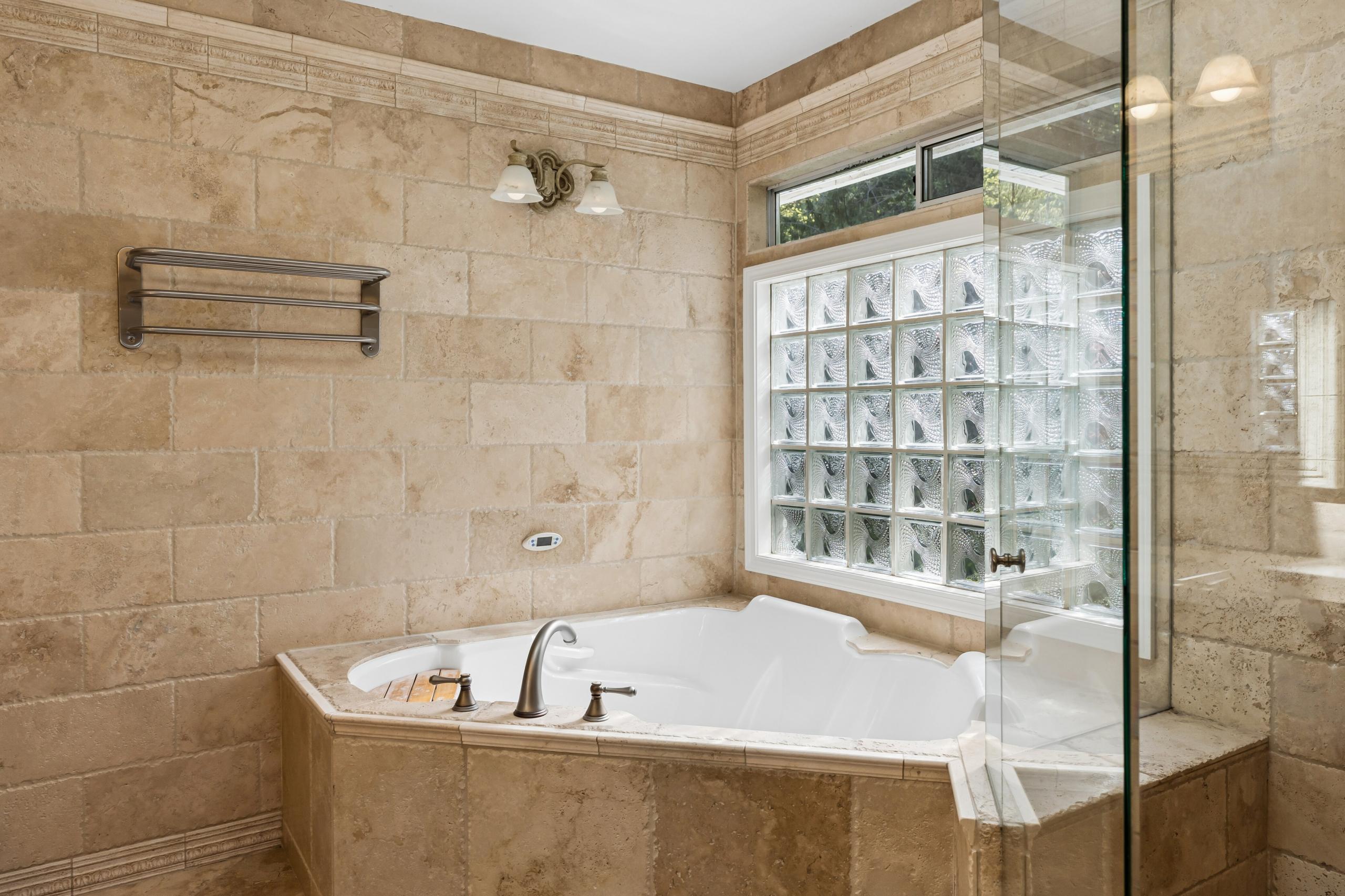 5399 Westhaven Wynd, West Vancouver listing image