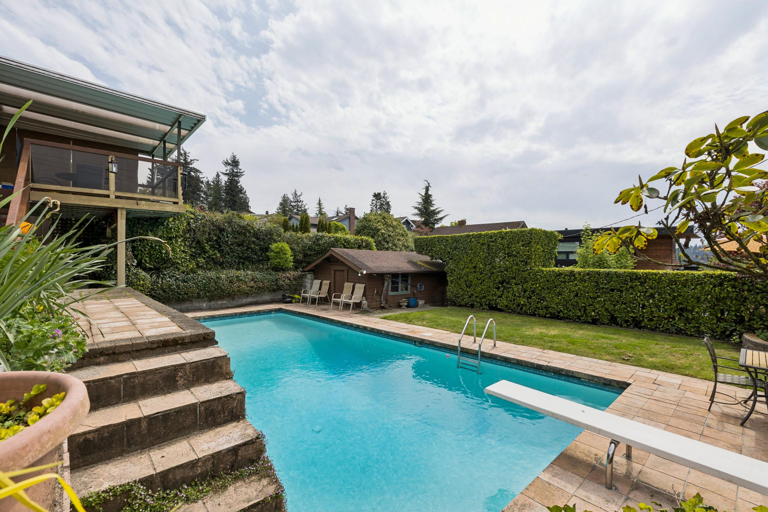 1092 Duchess Avenue, West Vancouver listing image