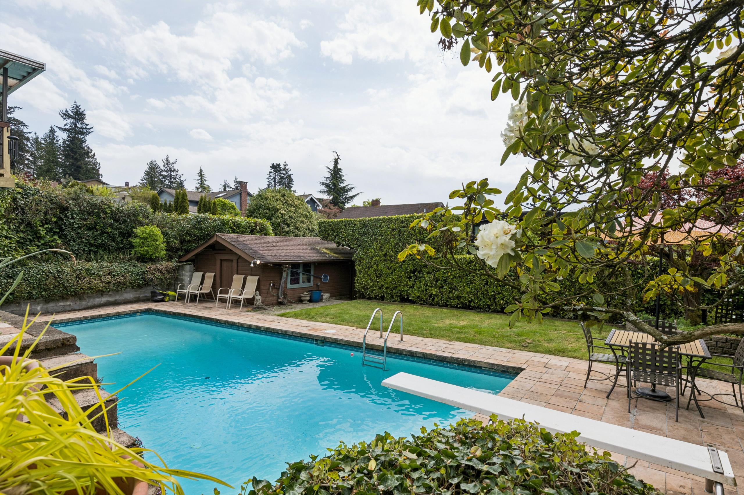 1092 Duchess Avenue, West Vancouver listing image