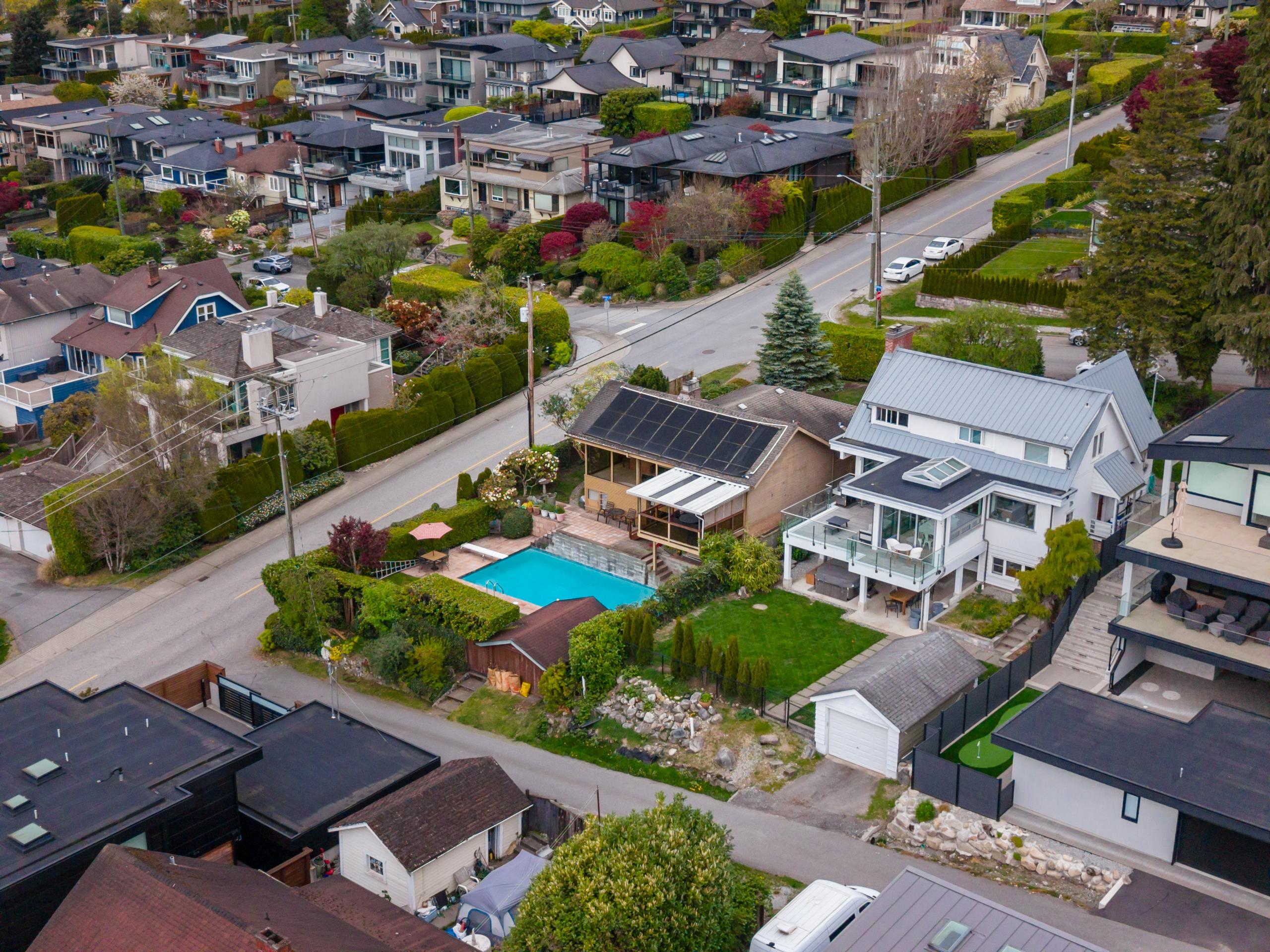 1092 Duchess Avenue, West Vancouver listing image