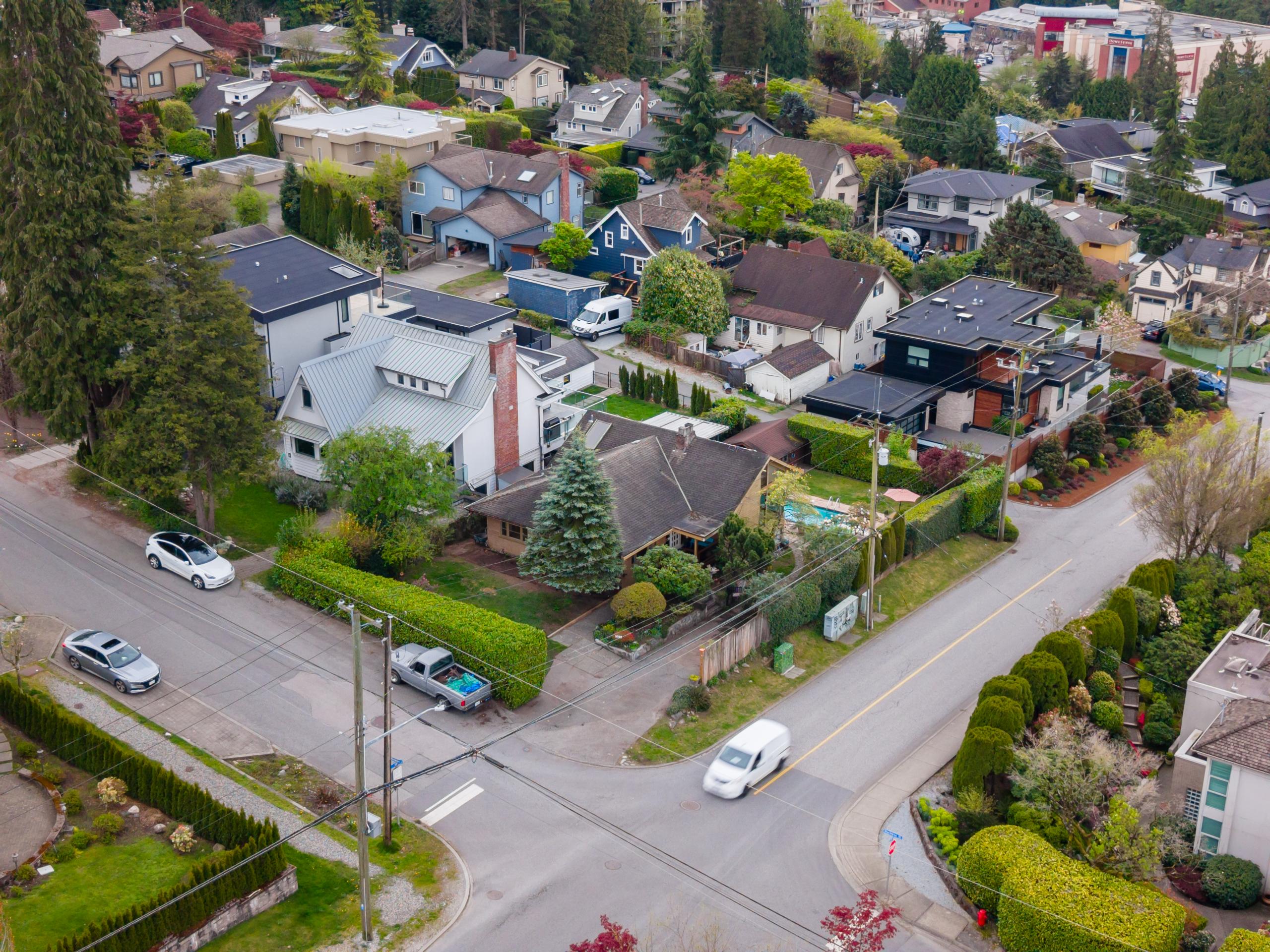 1092 Duchess Avenue, West Vancouver listing image