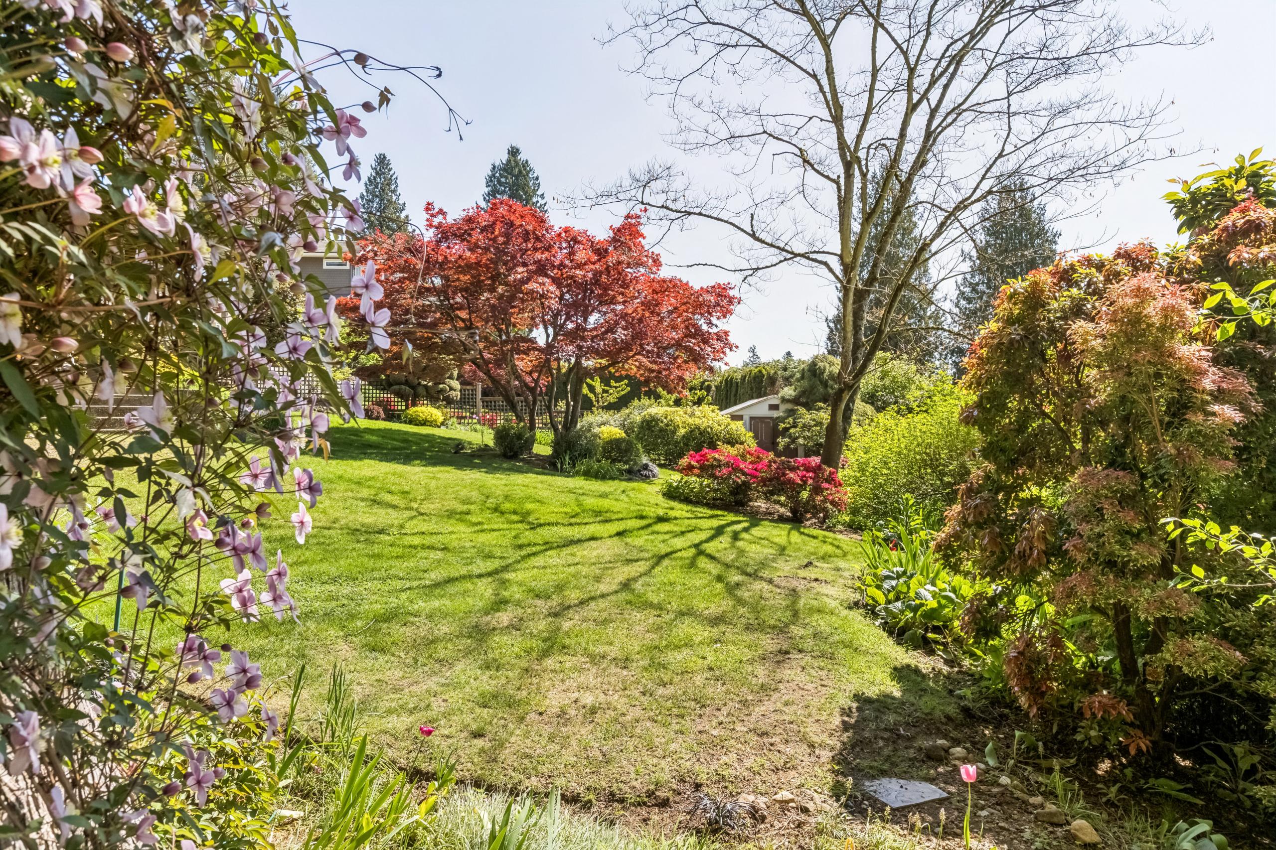 2440 Queens Avenue, West Vancouver listing image