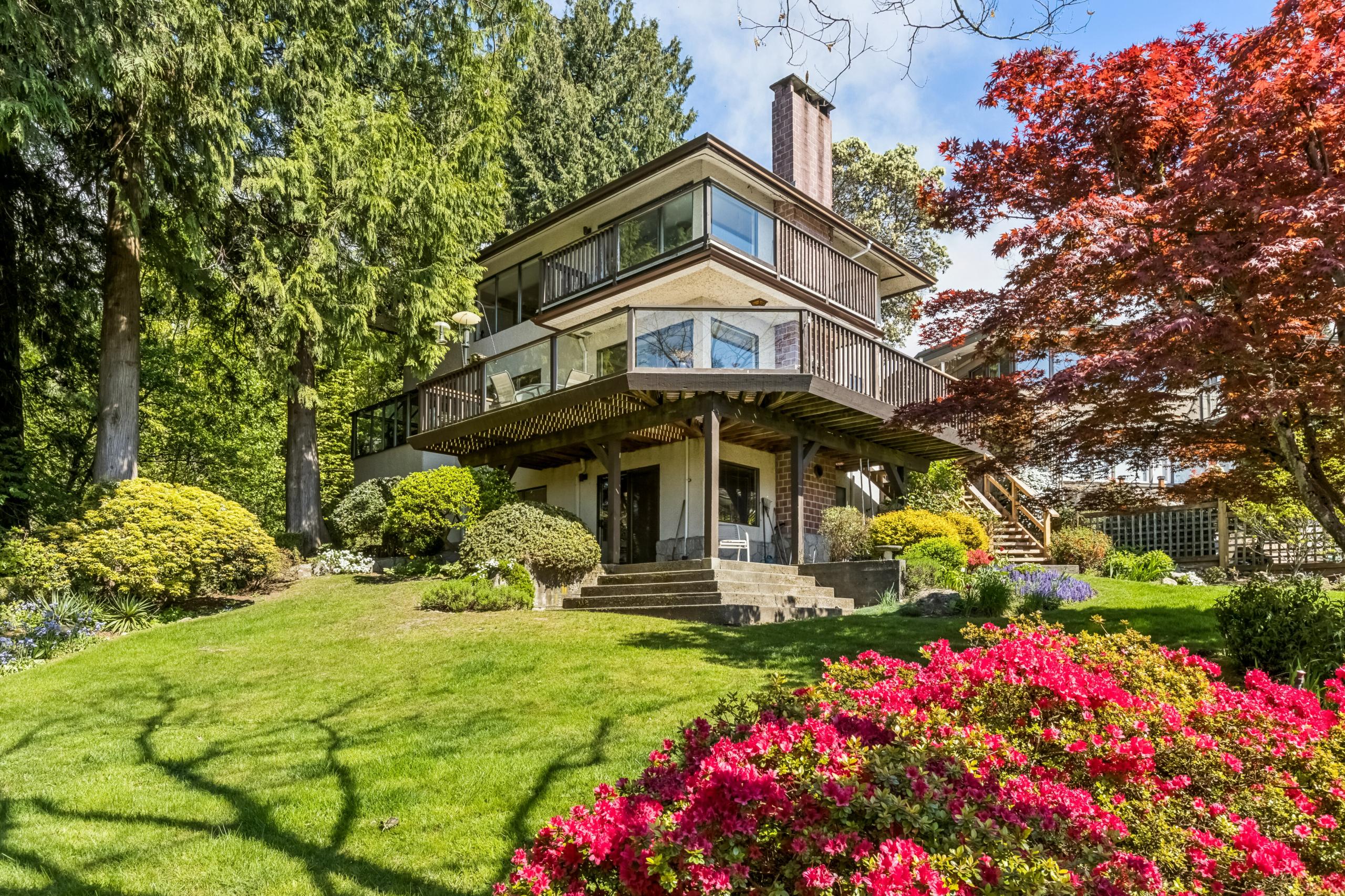 2440 Queens Avenue, West Vancouver listing image