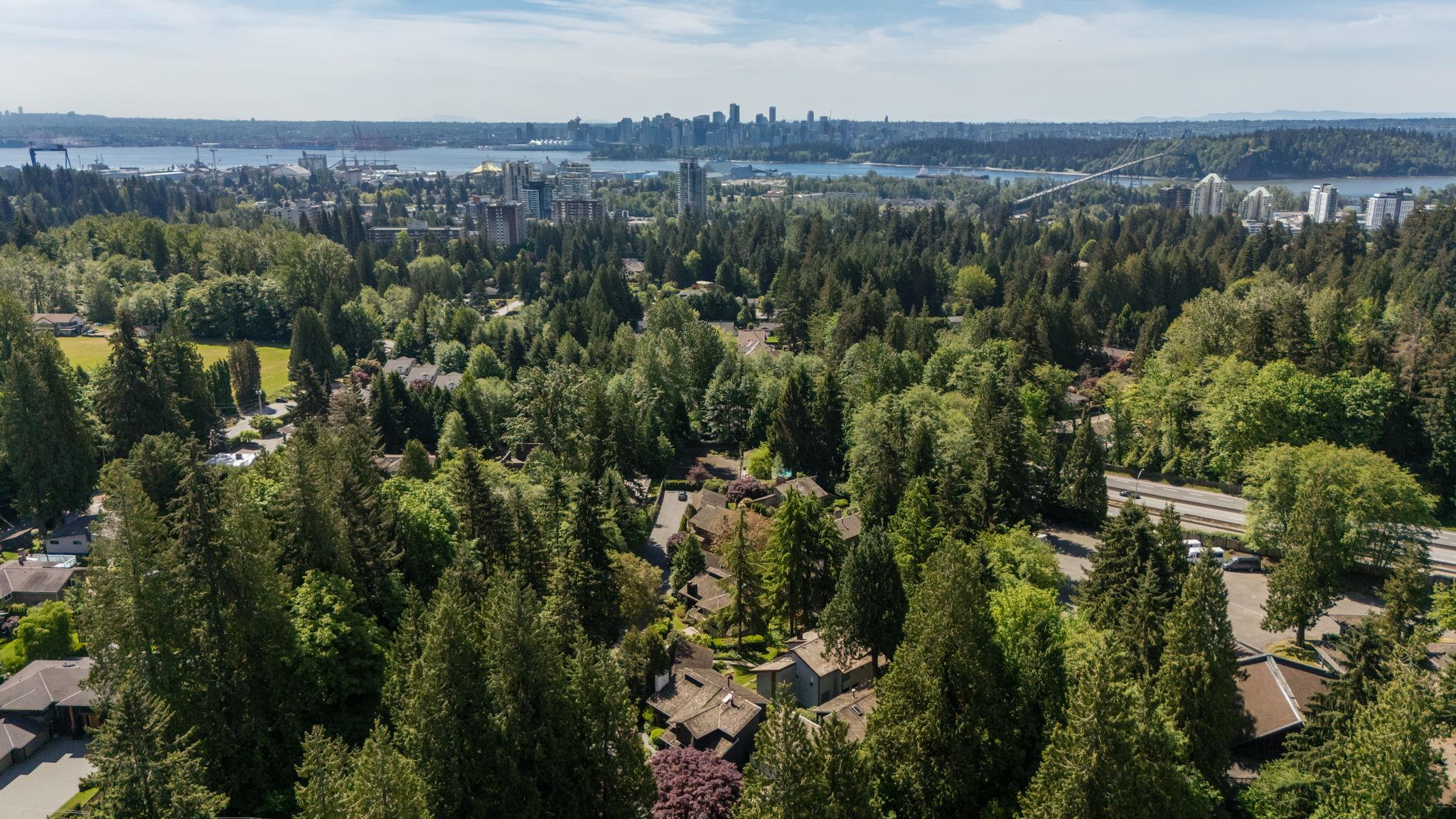 396 Mathers Avenue, West Vancouver listing image