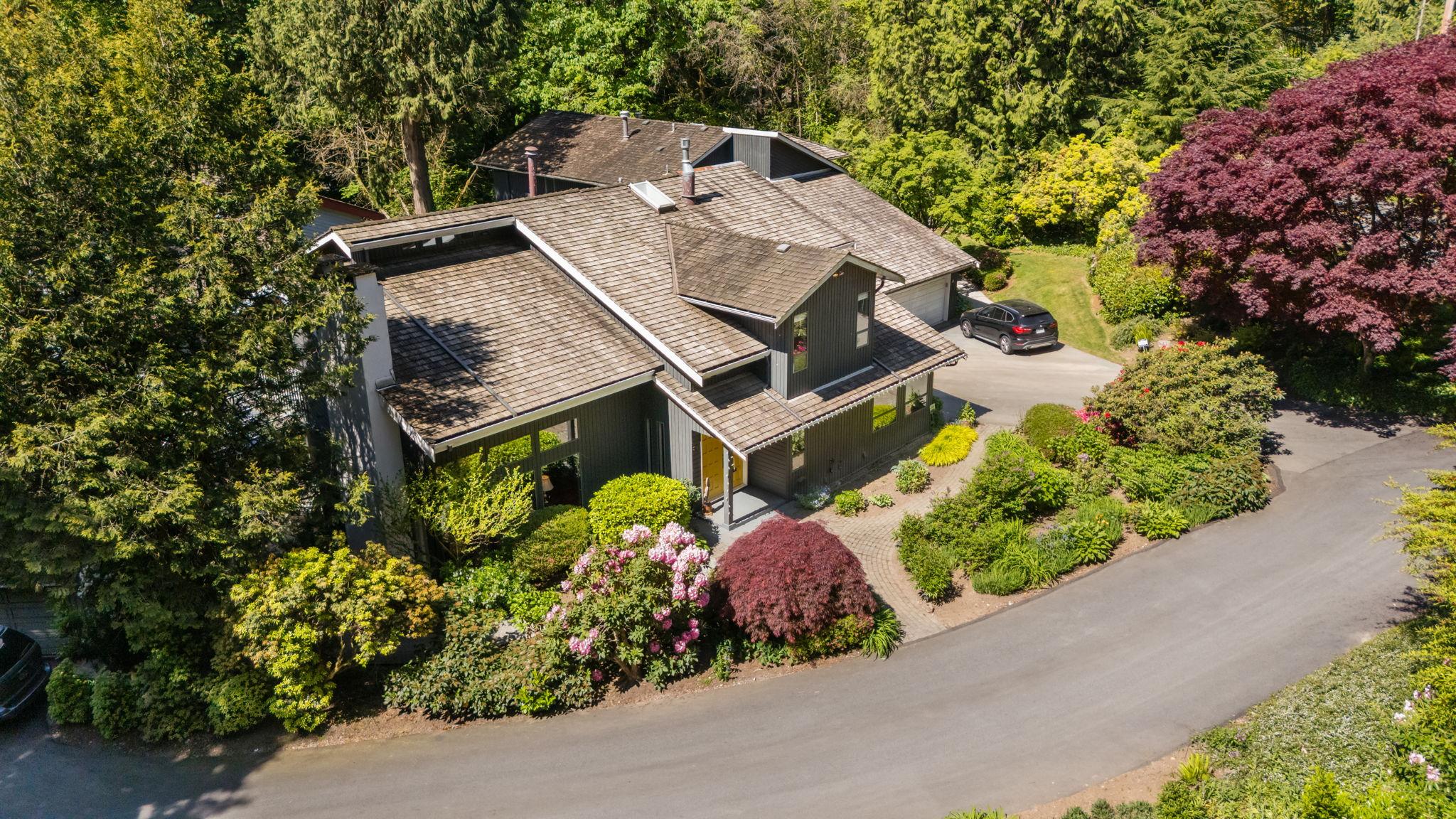396 Mathers Avenue, West Vancouver listing image