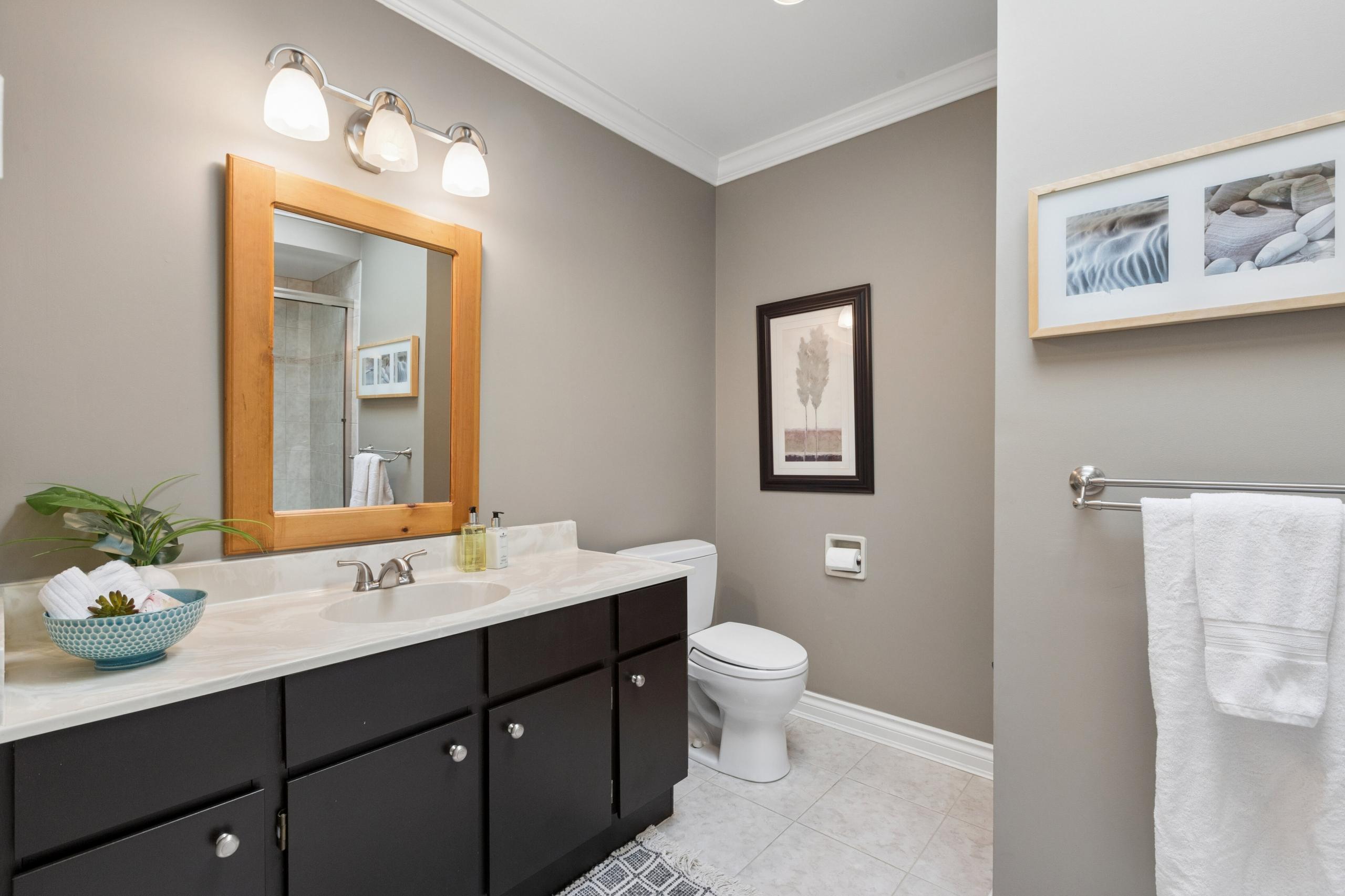 396 Mathers Avenue, West Vancouver listing image