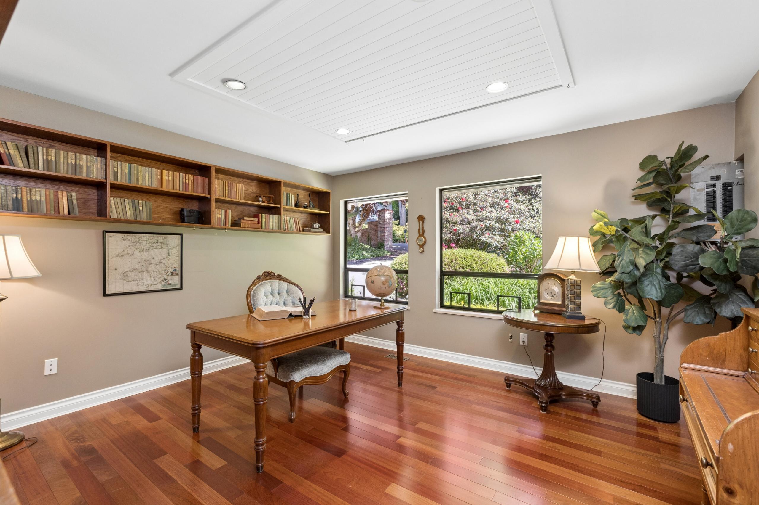 396 Mathers Avenue, West Vancouver listing image