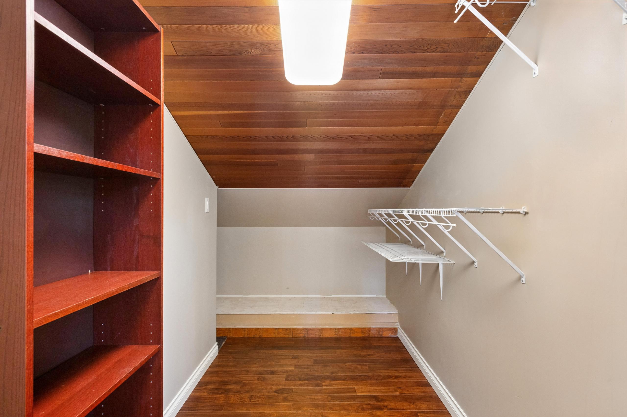 396 Mathers Avenue, West Vancouver listing image