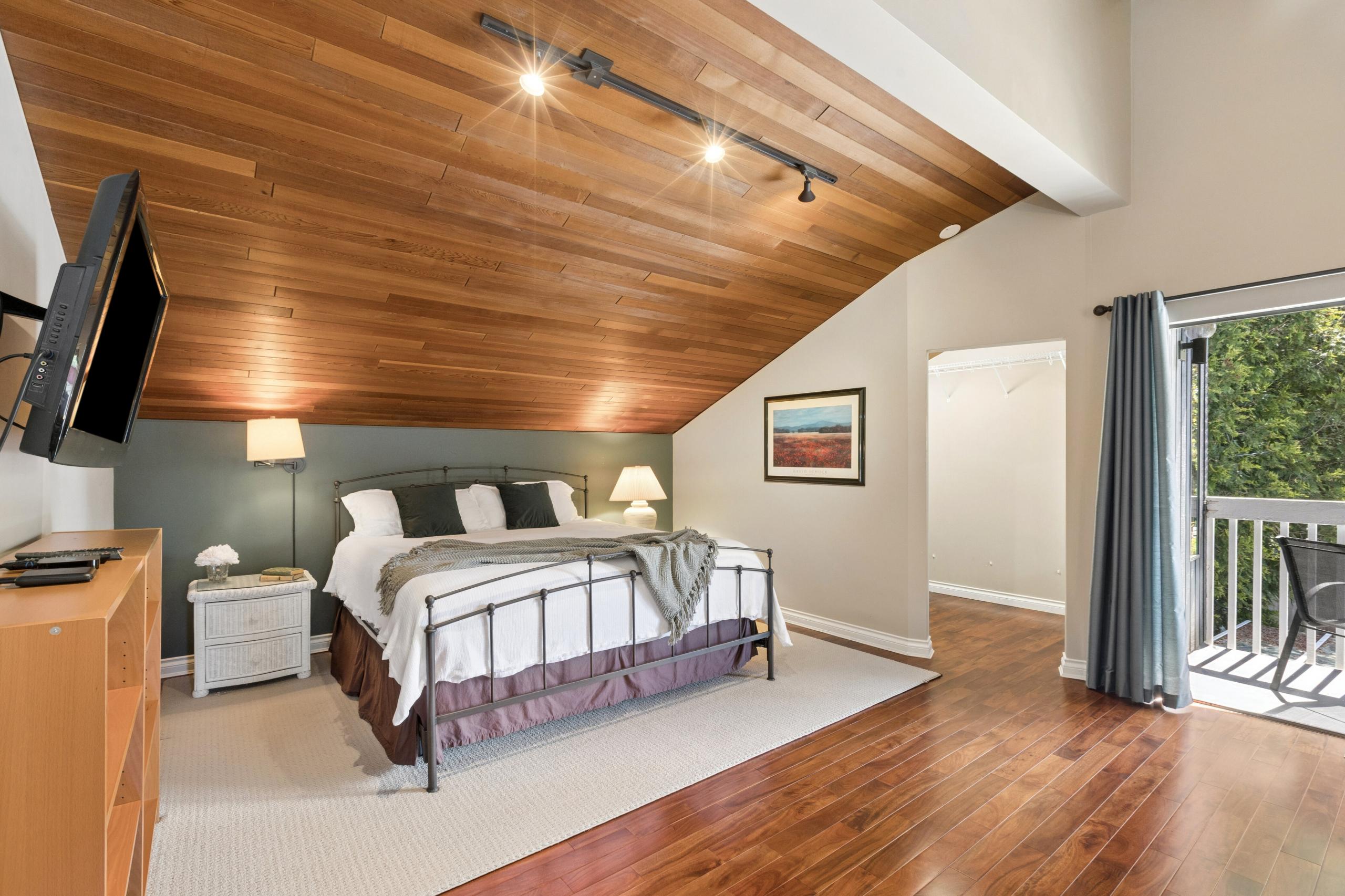 396 Mathers Avenue, West Vancouver listing image