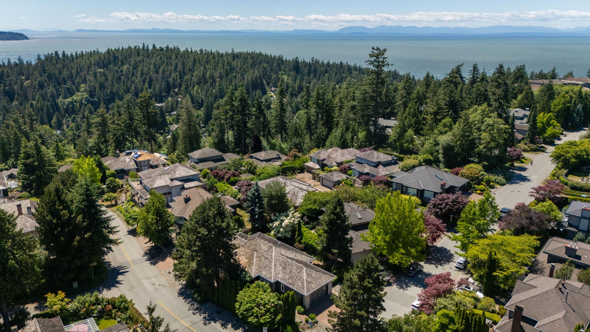 4789 Headland Drive, West Vancouver listing image