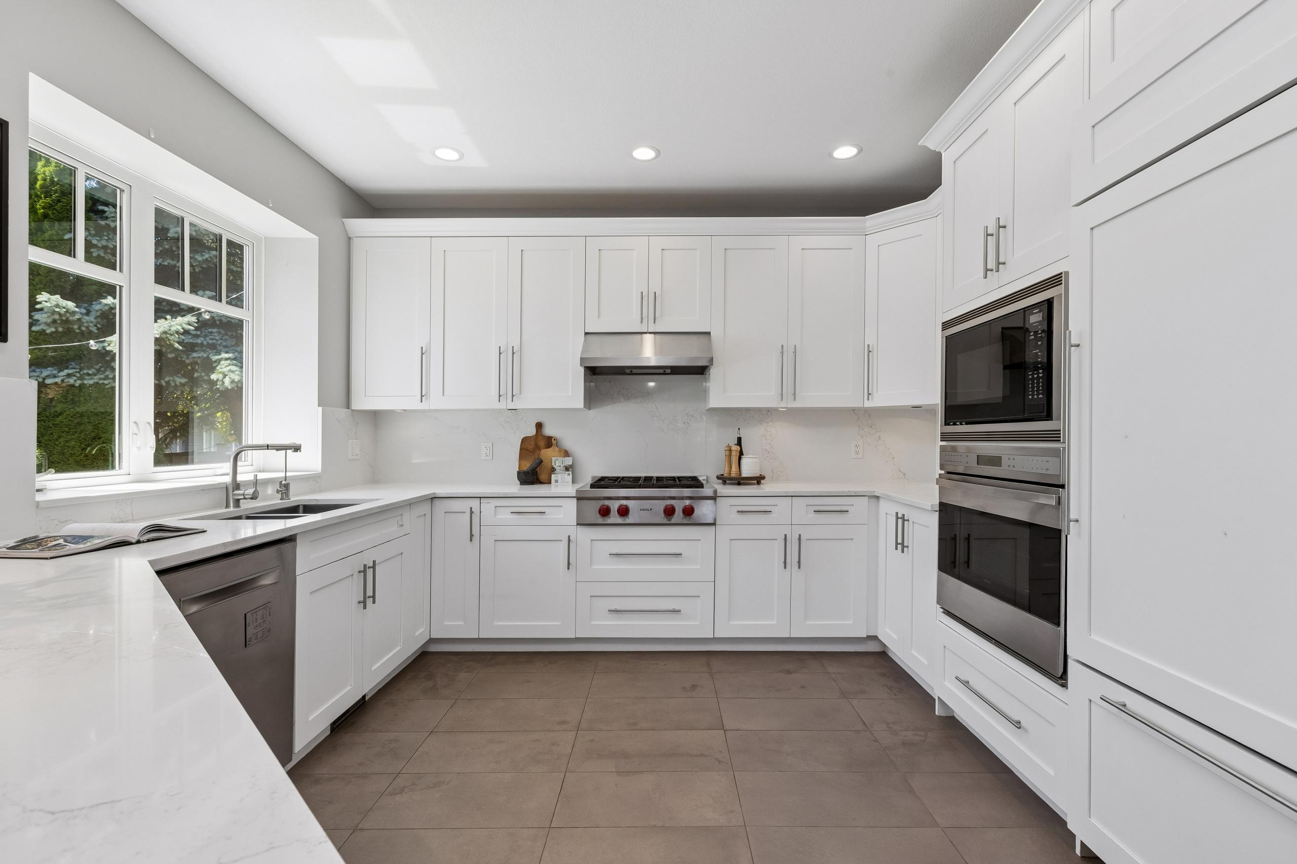 4789 Headland Drive, West Vancouver listing image