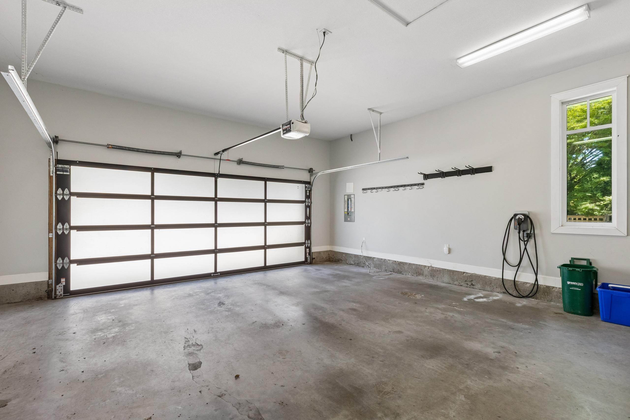 4789 Headland Drive, West Vancouver listing image