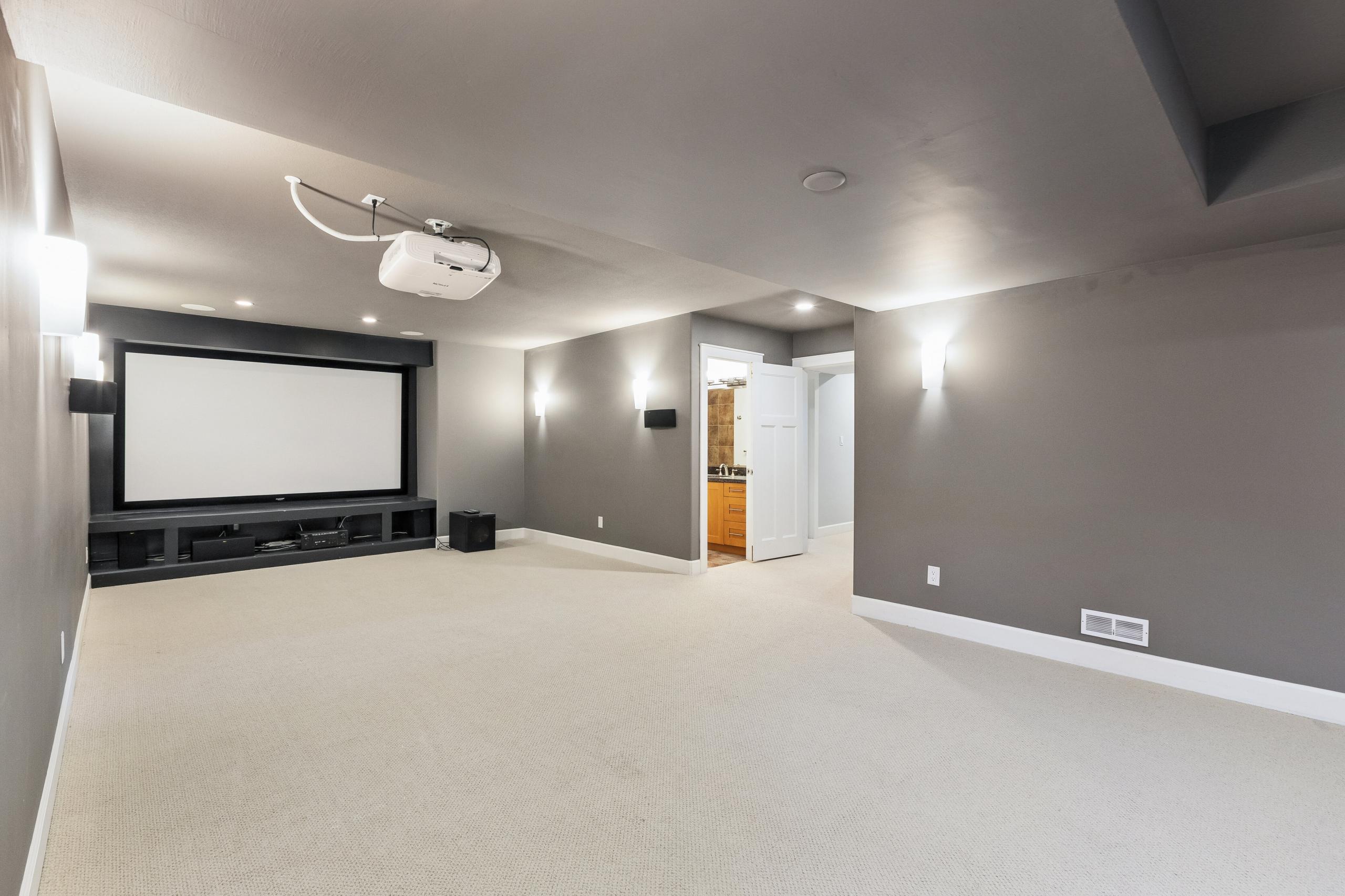 4789 Headland Drive, West Vancouver listing image