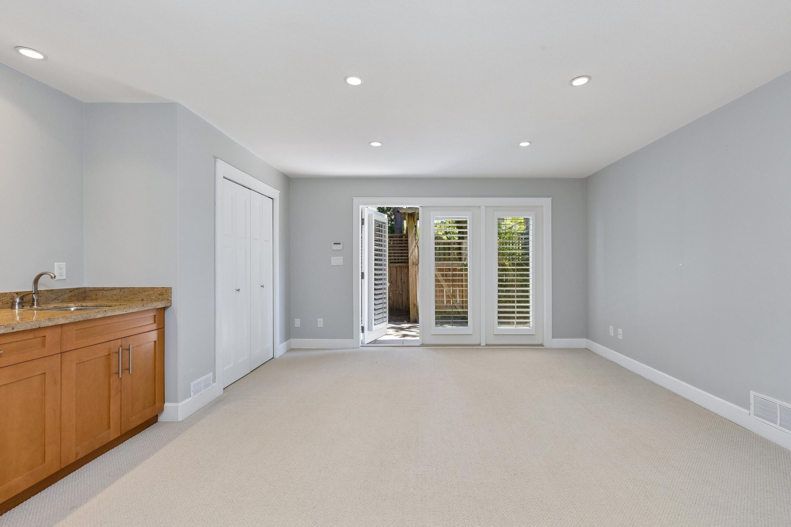 4789 Headland Drive, West Vancouver listing image