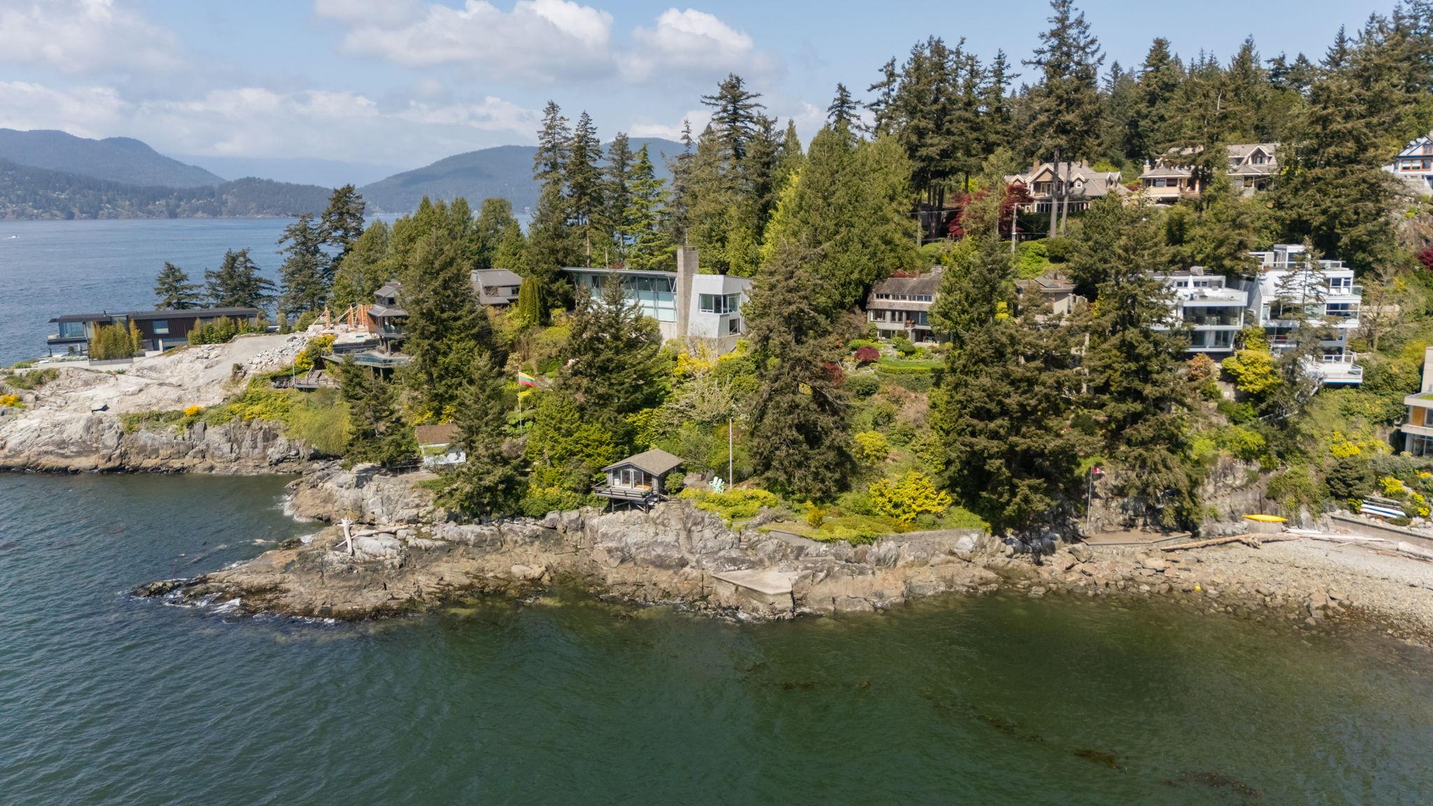6054 Gleneagles Drive, West Vancouver listing image