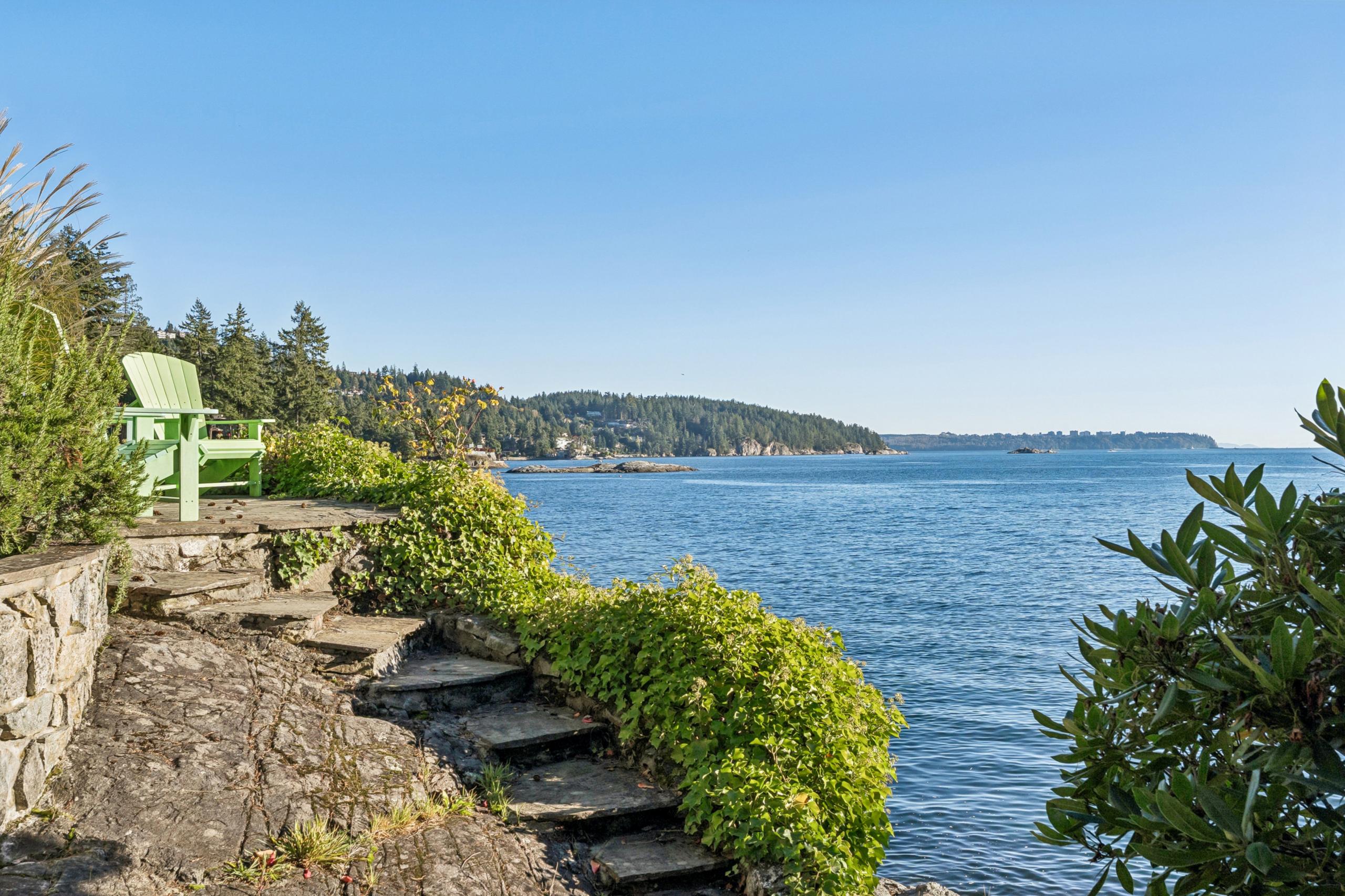 6054 Gleneagles Drive, West Vancouver listing image
