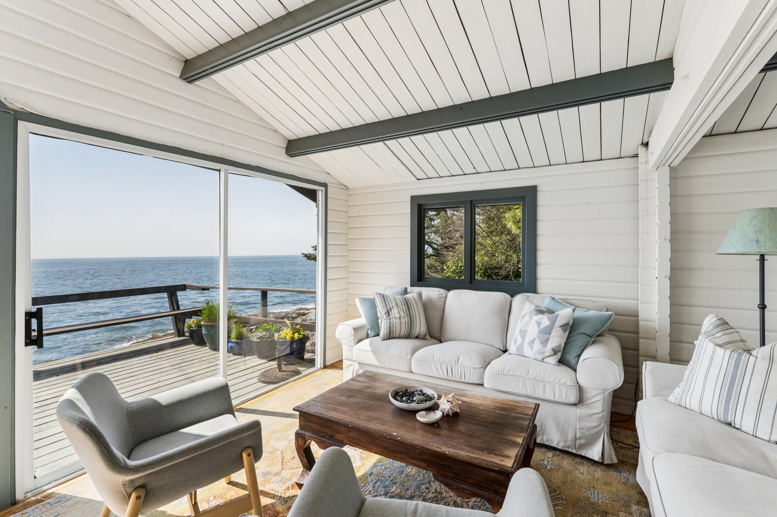6054 Gleneagles Drive, West Vancouver listing image
