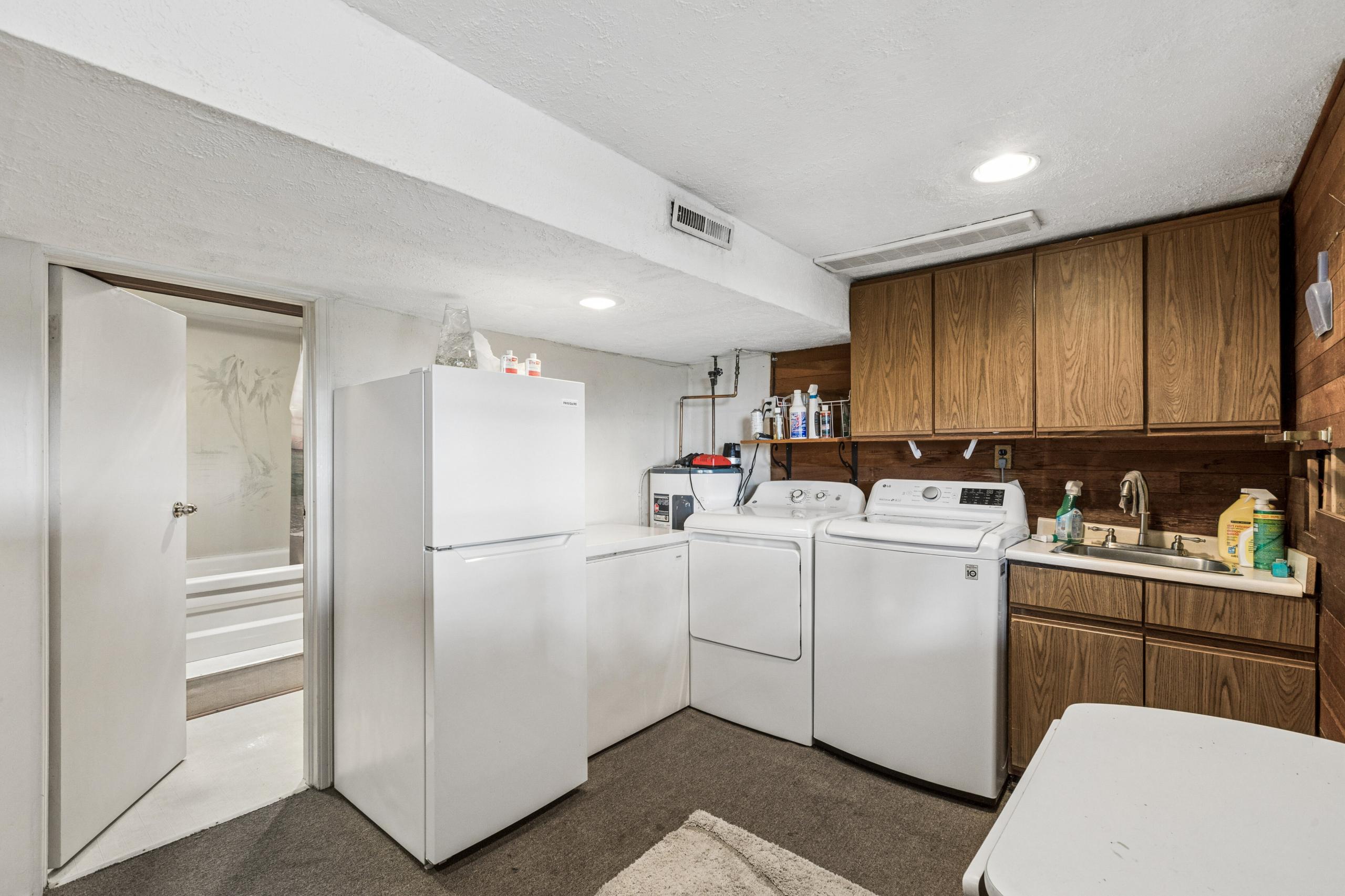 1092 Duchess Avenue, West Vancouver listing image