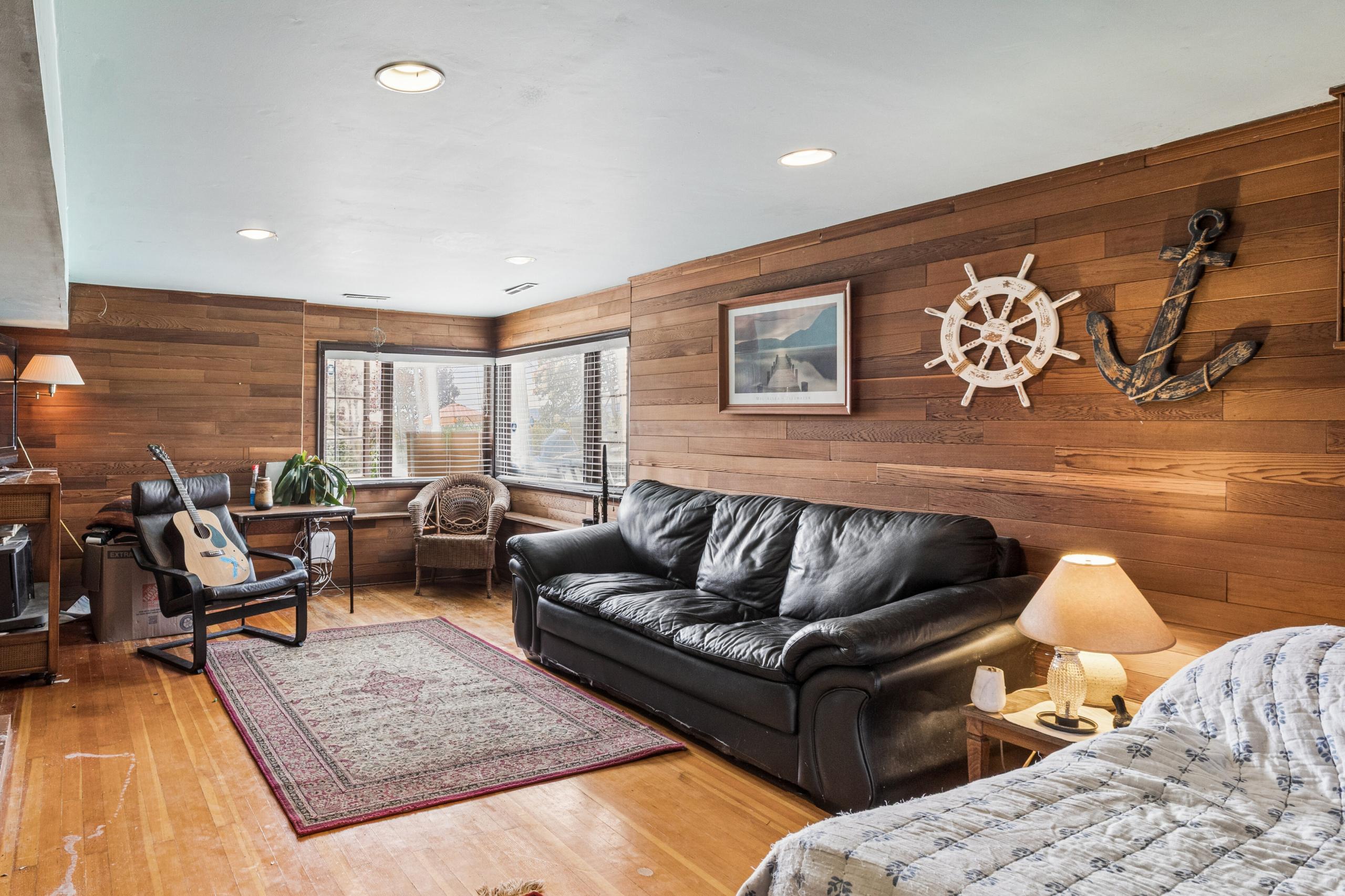 1092 Duchess Avenue, West Vancouver listing image