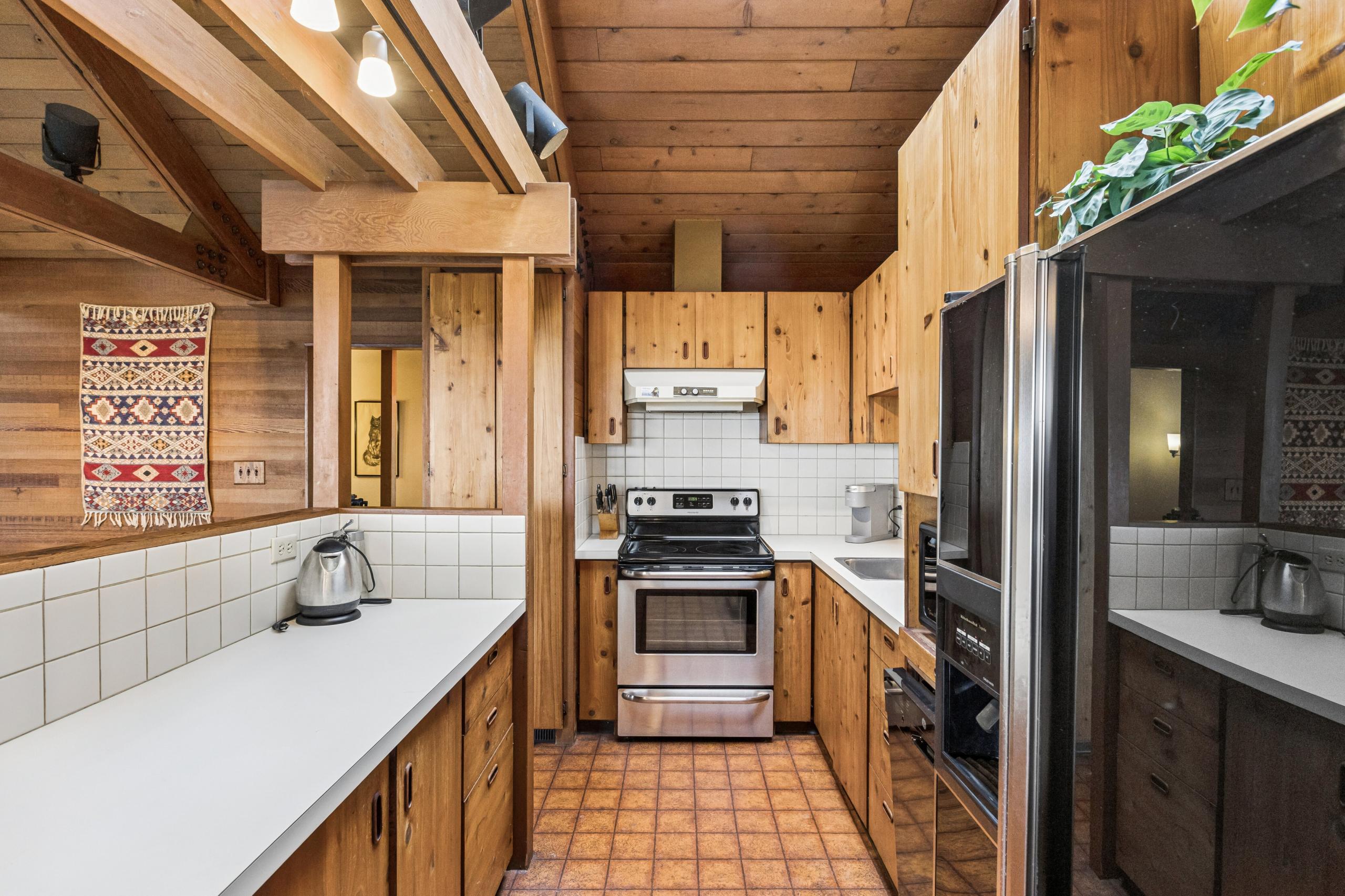 1092 Duchess Avenue, West Vancouver listing image