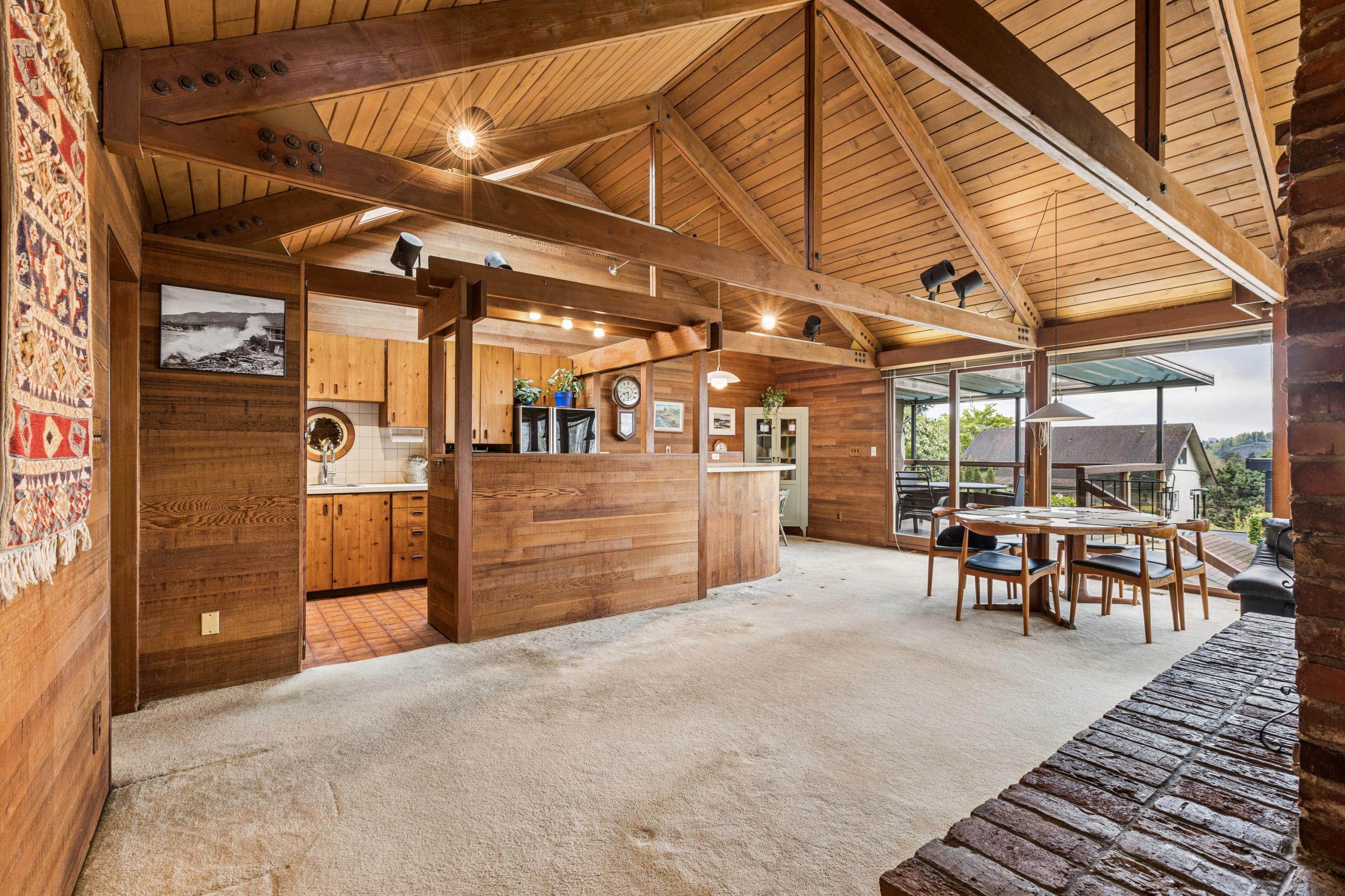 1092 Duchess Avenue, West Vancouver listing image