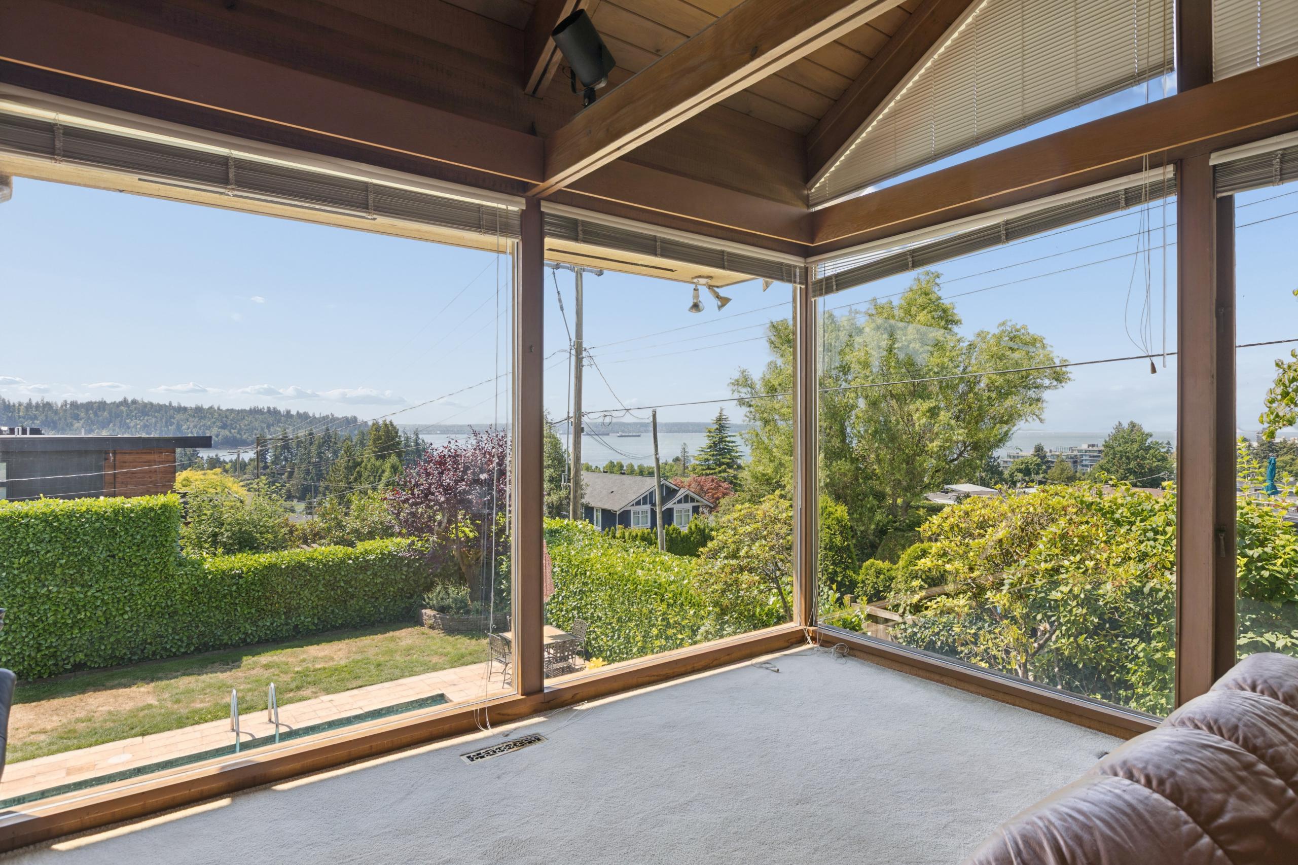 1092 Duchess Avenue, West Vancouver listing image