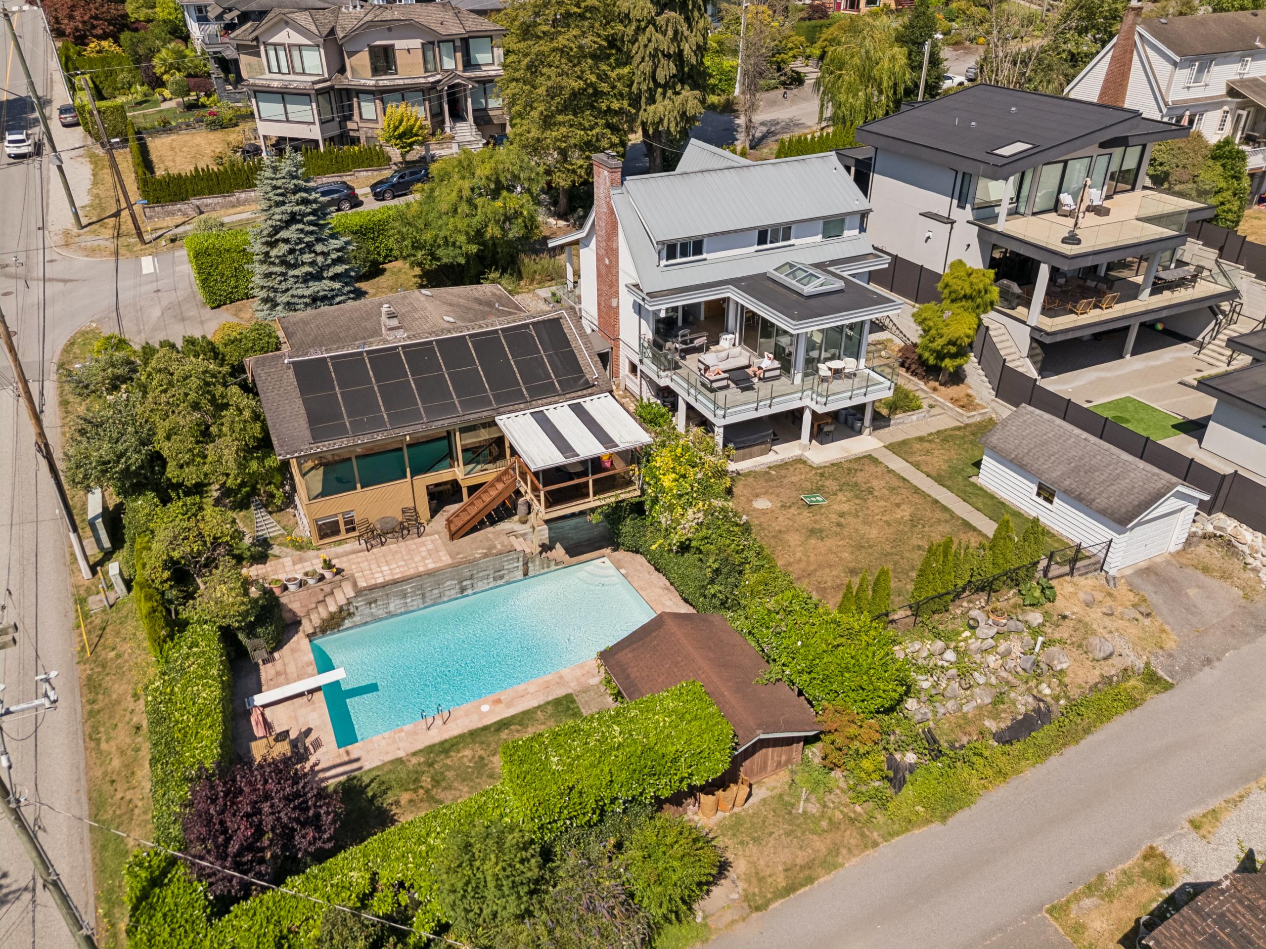 1092 Duchess Avenue, West Vancouver listing image