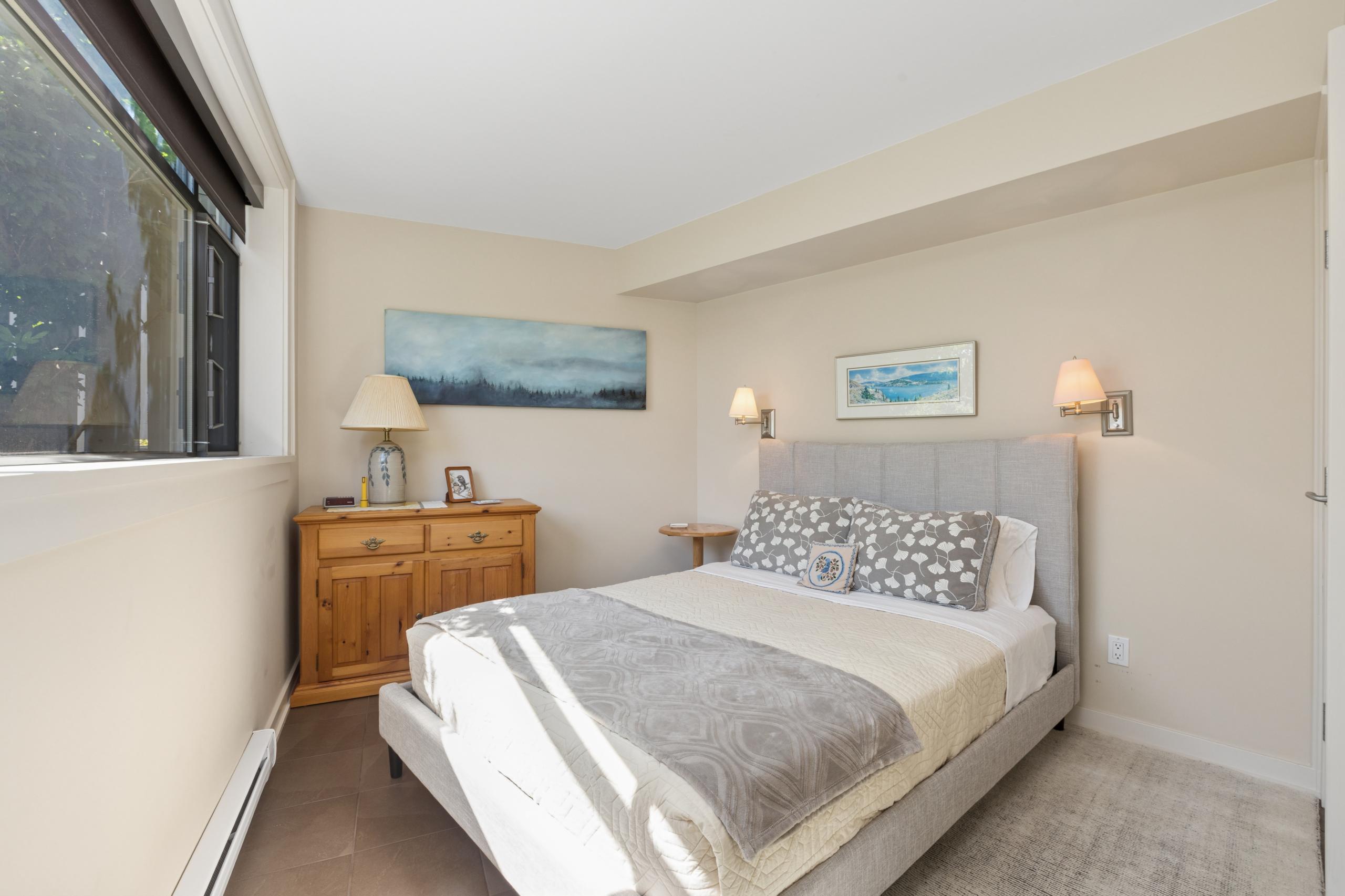 2621 Bellevue Avenue, West Vancouver listing image