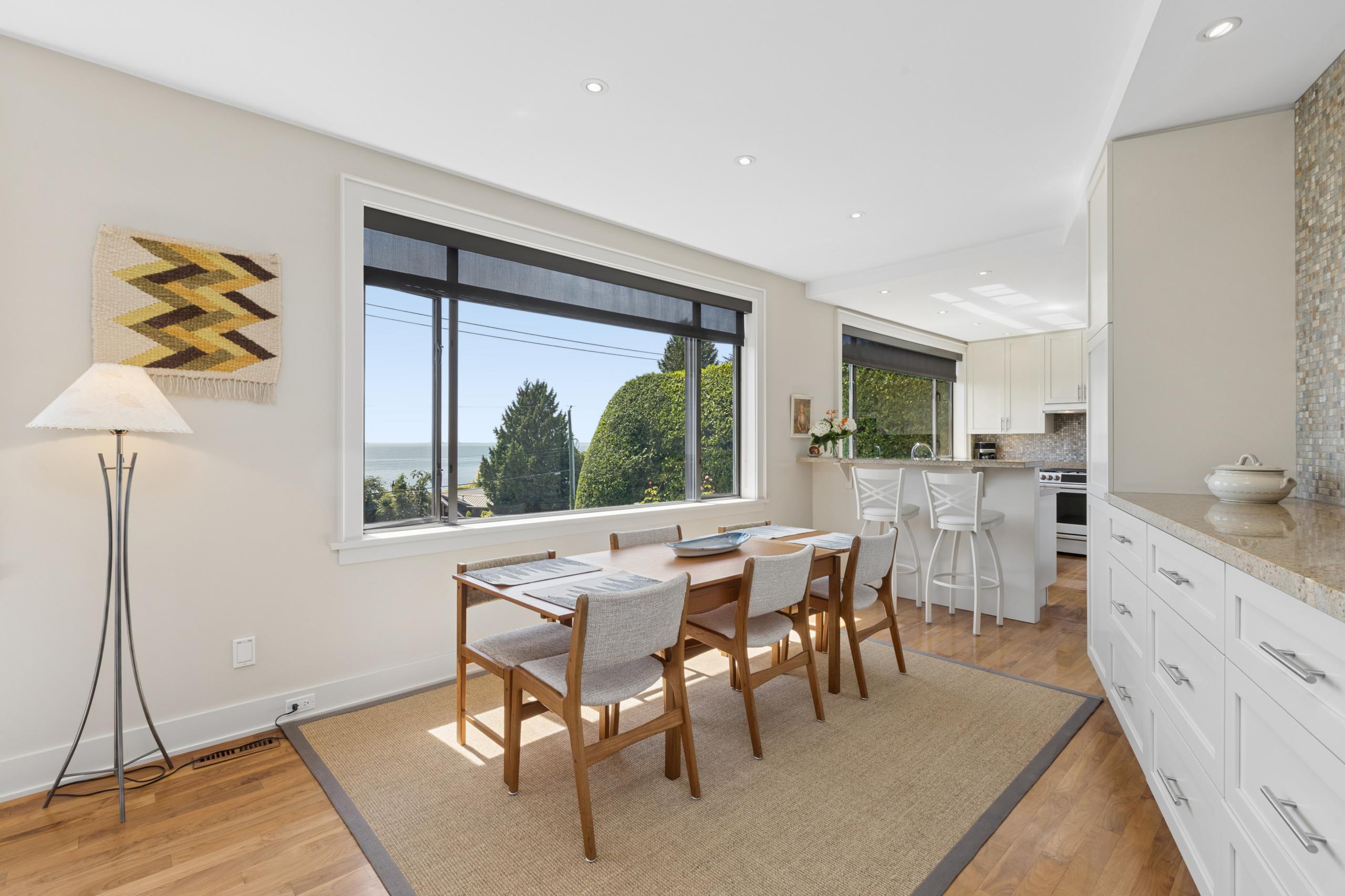 2621 Bellevue Avenue, West Vancouver listing image