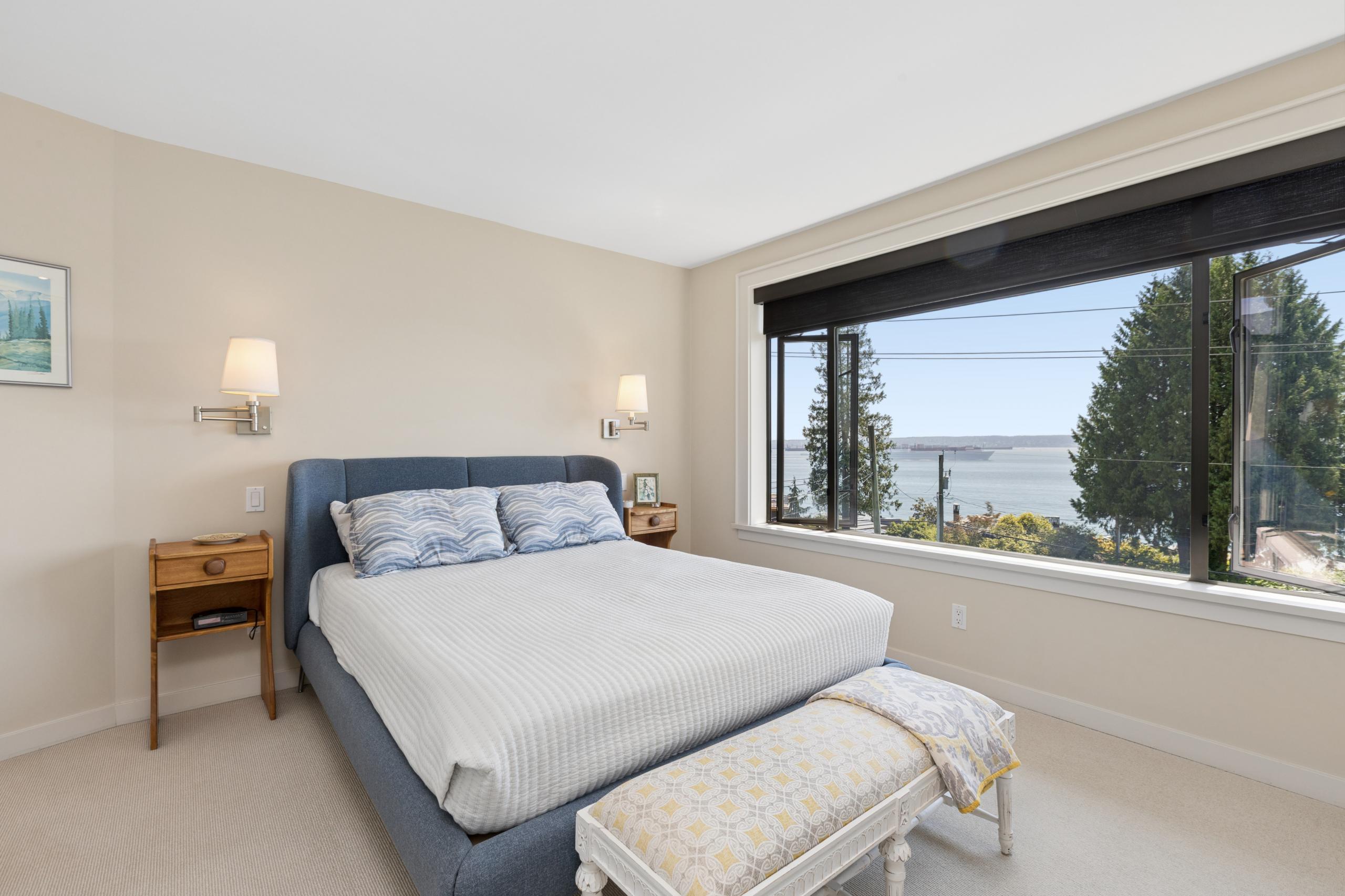 2621 Bellevue Avenue, West Vancouver listing image